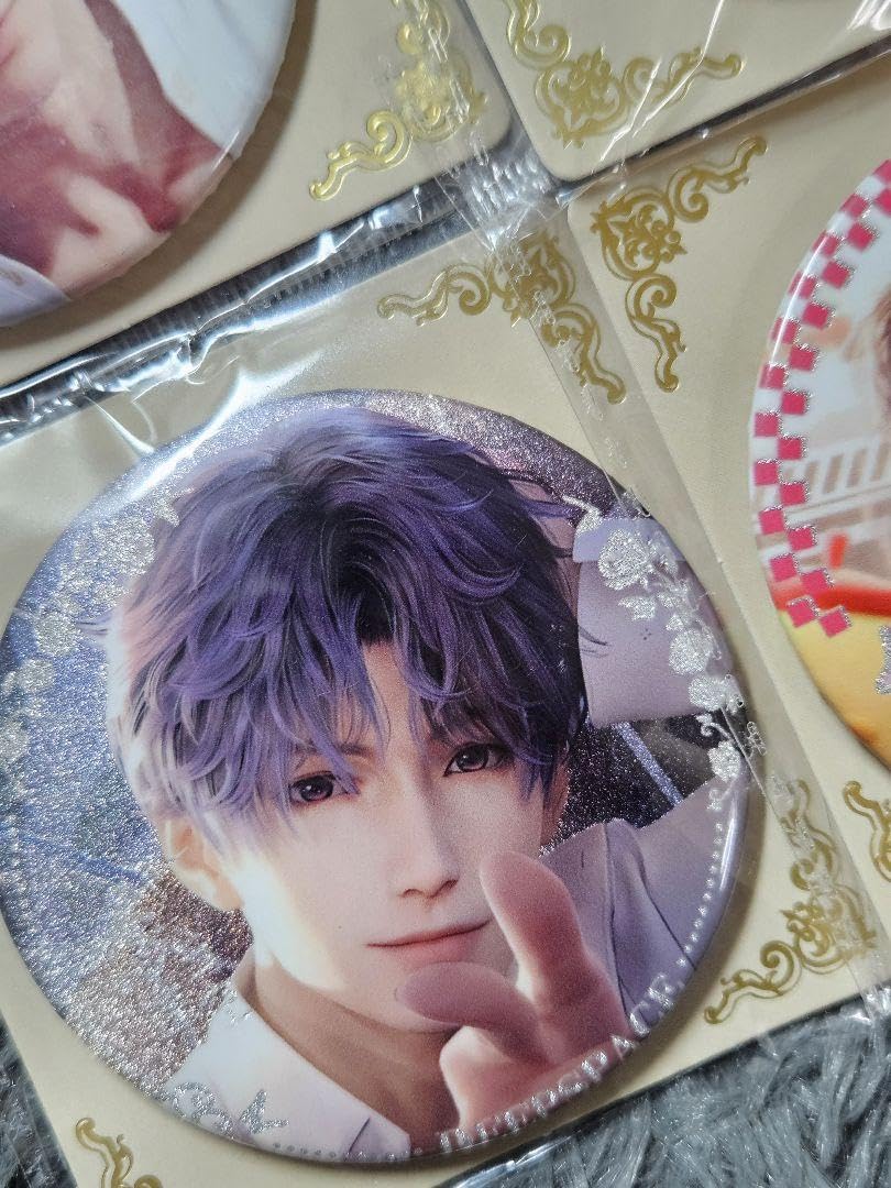 Amazon.co.jp: 恋と深空 ホムラ カプセル缶バッジ75mm : おもちゃ