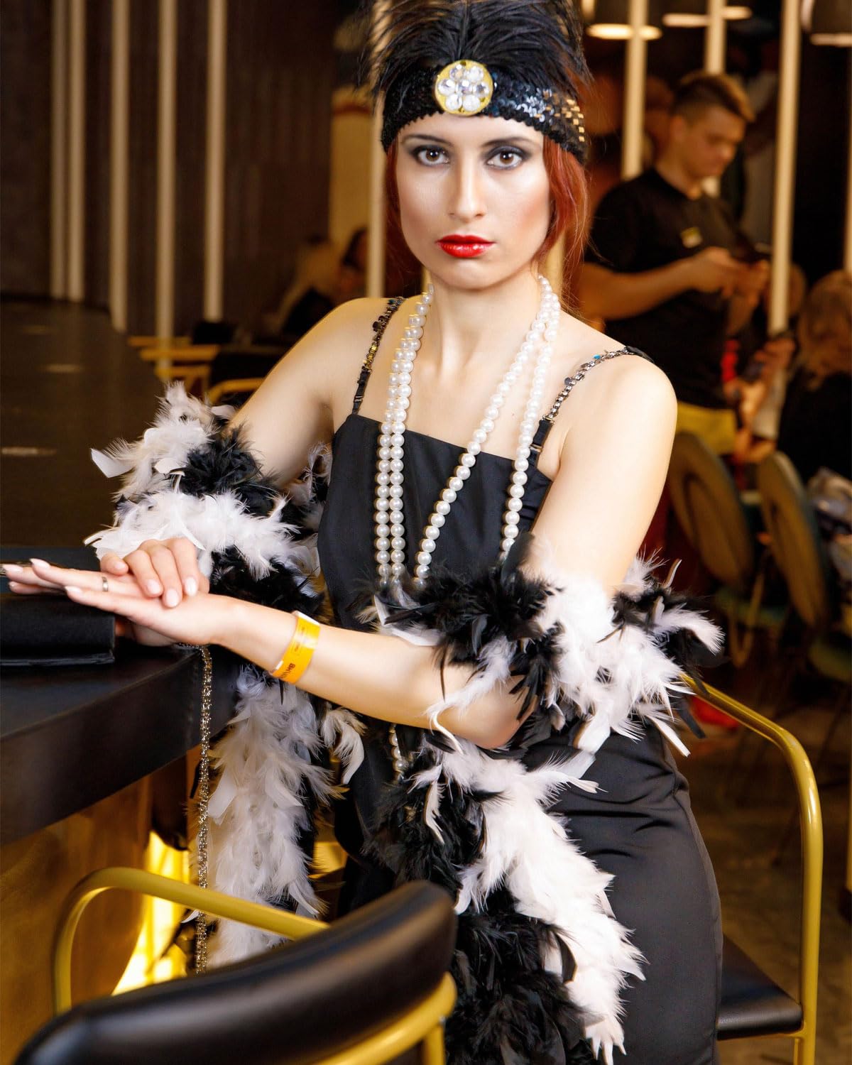 GORGECRAFT 210cm Boas de Plumes Blancs,Chandelle Plumes de Dinde Mardi Gras Boa Moelleux,Accessoire de Déguisement pour Idées de Fête Preppy Mariage,années 20,Robe de Danse,D'Halloween Décors
