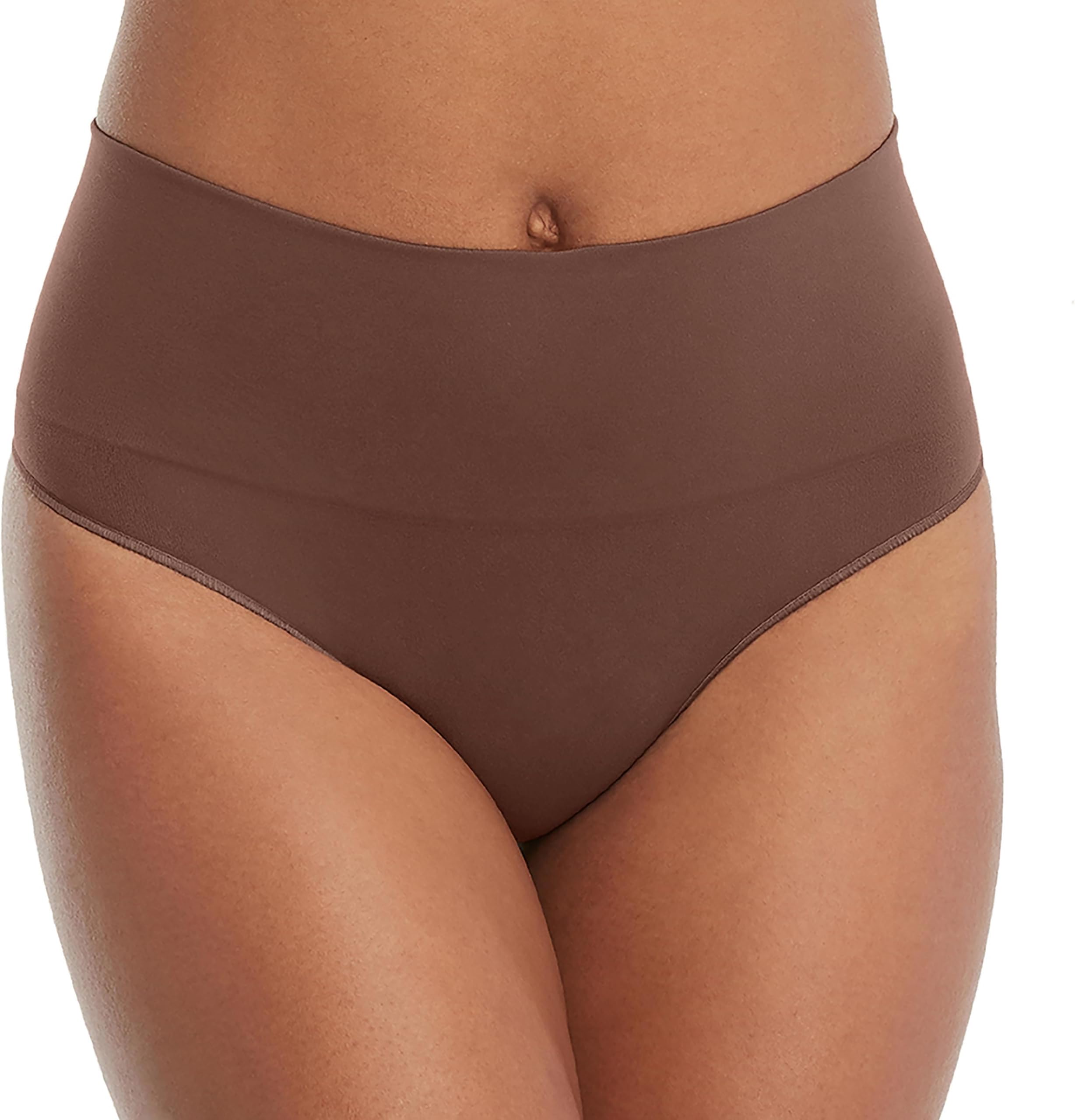 SPANXSPANXshape Everyday Shaping Thong - Core Control Shapewear Underwear - Invisible Under Clothes - Seamless Design