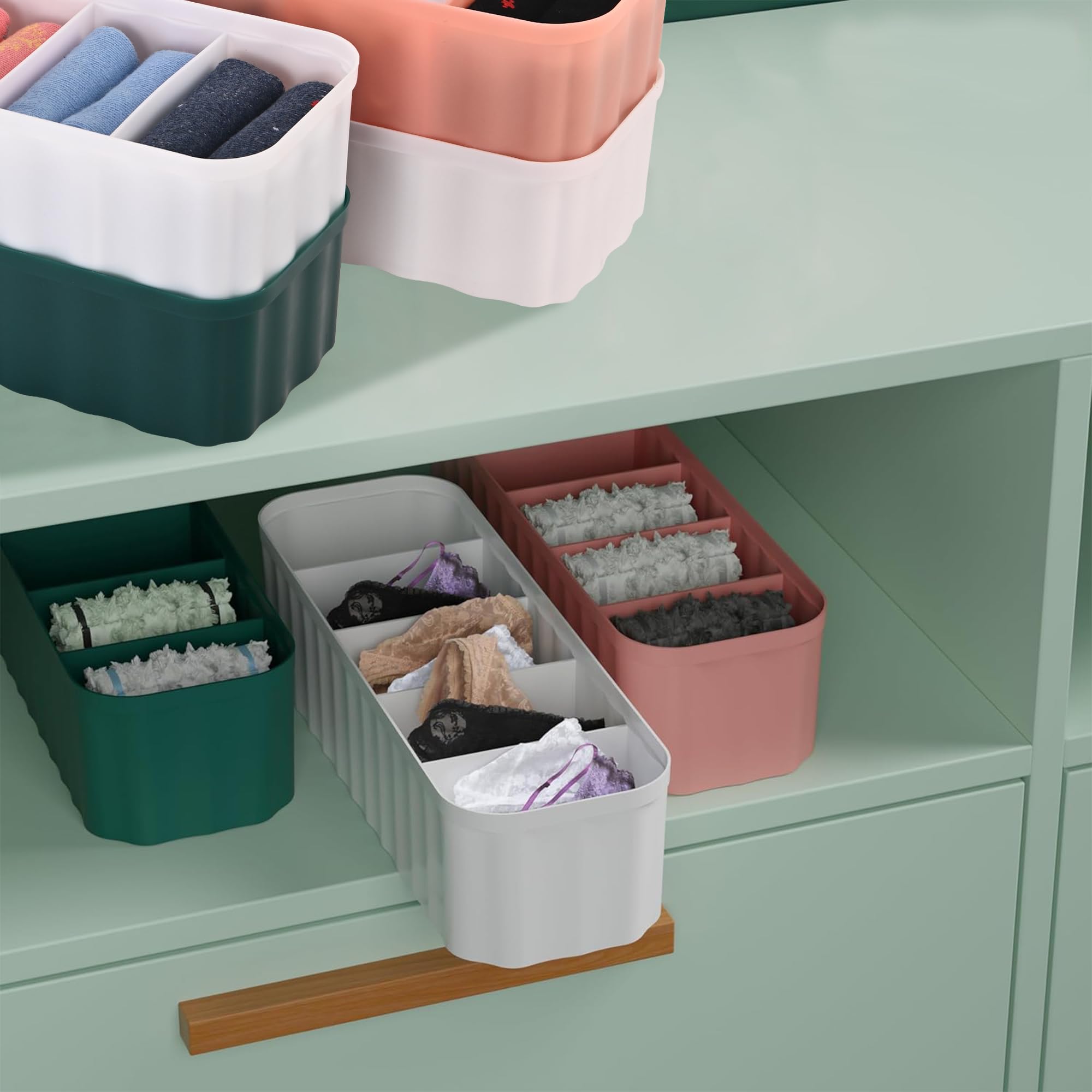 Kuber Industries Plastikowy wielofunkcyjny organizer do szafy do przechowywania z przegródkami, organizer na toaletkę, organizer na biurko do domu i biura, wielokolorowy