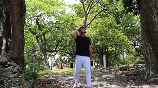 Amazon Com Con Tu Permiso Quierete Atrevete A Descubir La Divina Belleza De Tu Presencia Spanish Edition 9780718092955 Llorens Martin Books