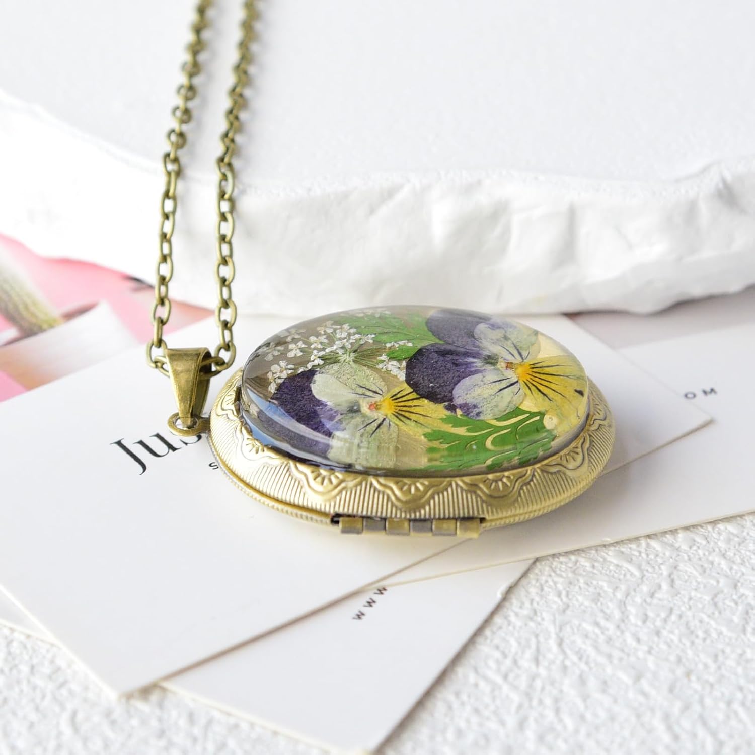Vintage Photo Locket Necklace Handmade Pressed Flower Locket Necklace for Women