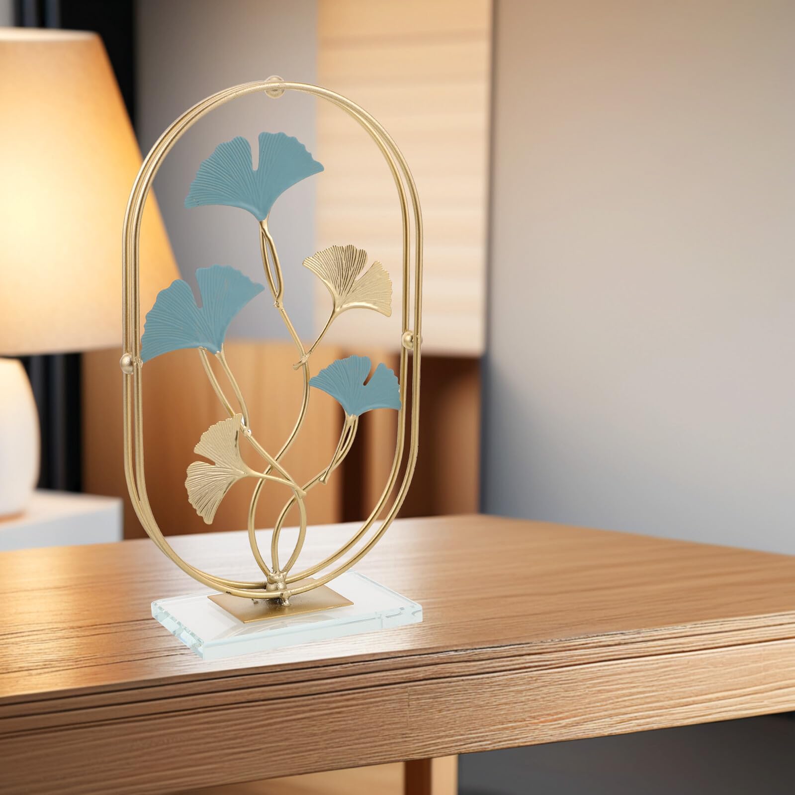 Sculpture Artistique de Feuilles de Ginkgo en Fer et Cristal Doré, Design Creux Élégant pour Décoration D'entrée et Bureau Moderne
