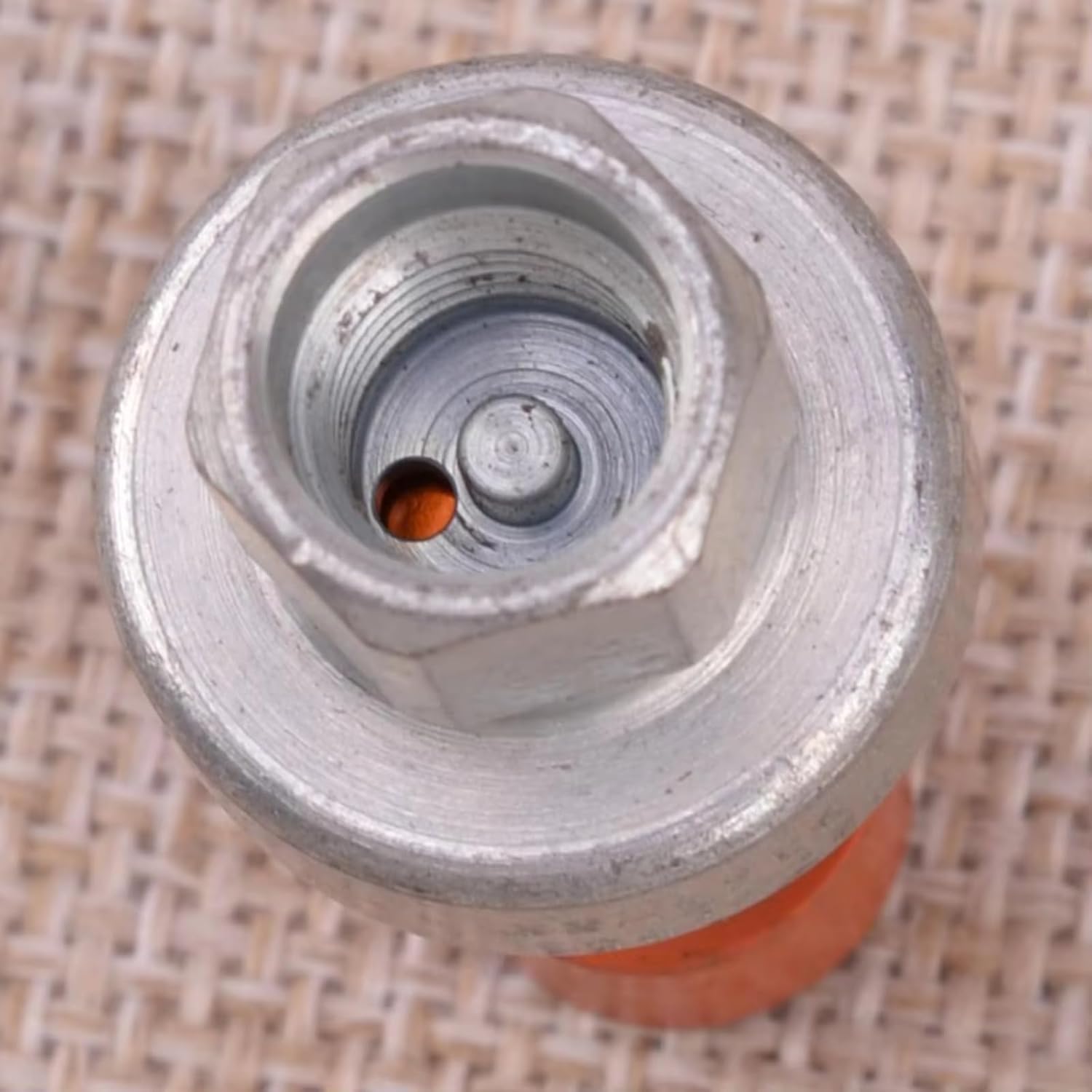 Car Air Pressure Switches, for Kenworth Truck P271051 A/C Pressure Sensor Sender Switch Air Conditioner Pressure Sensor A/C Pressure Transducer Switch