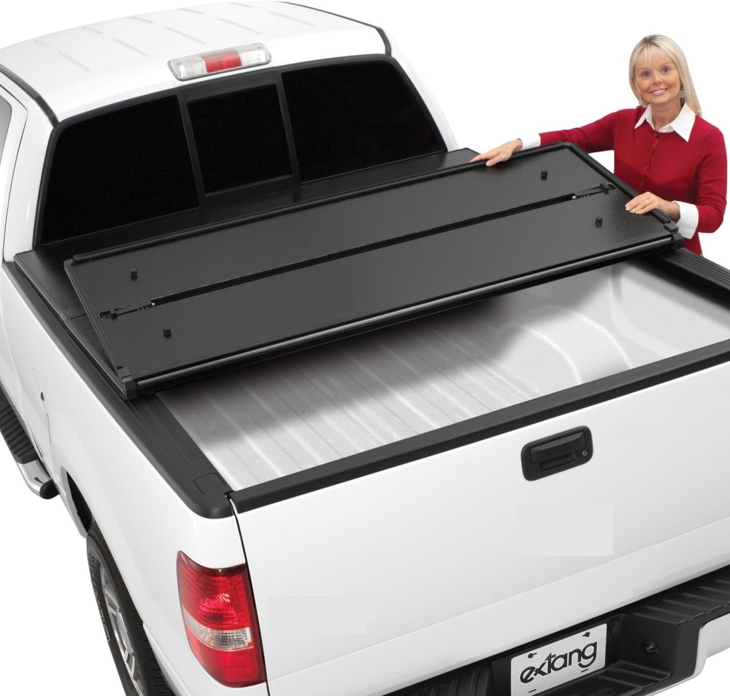 Extang 56425 Solid Fold Tonneau Cover