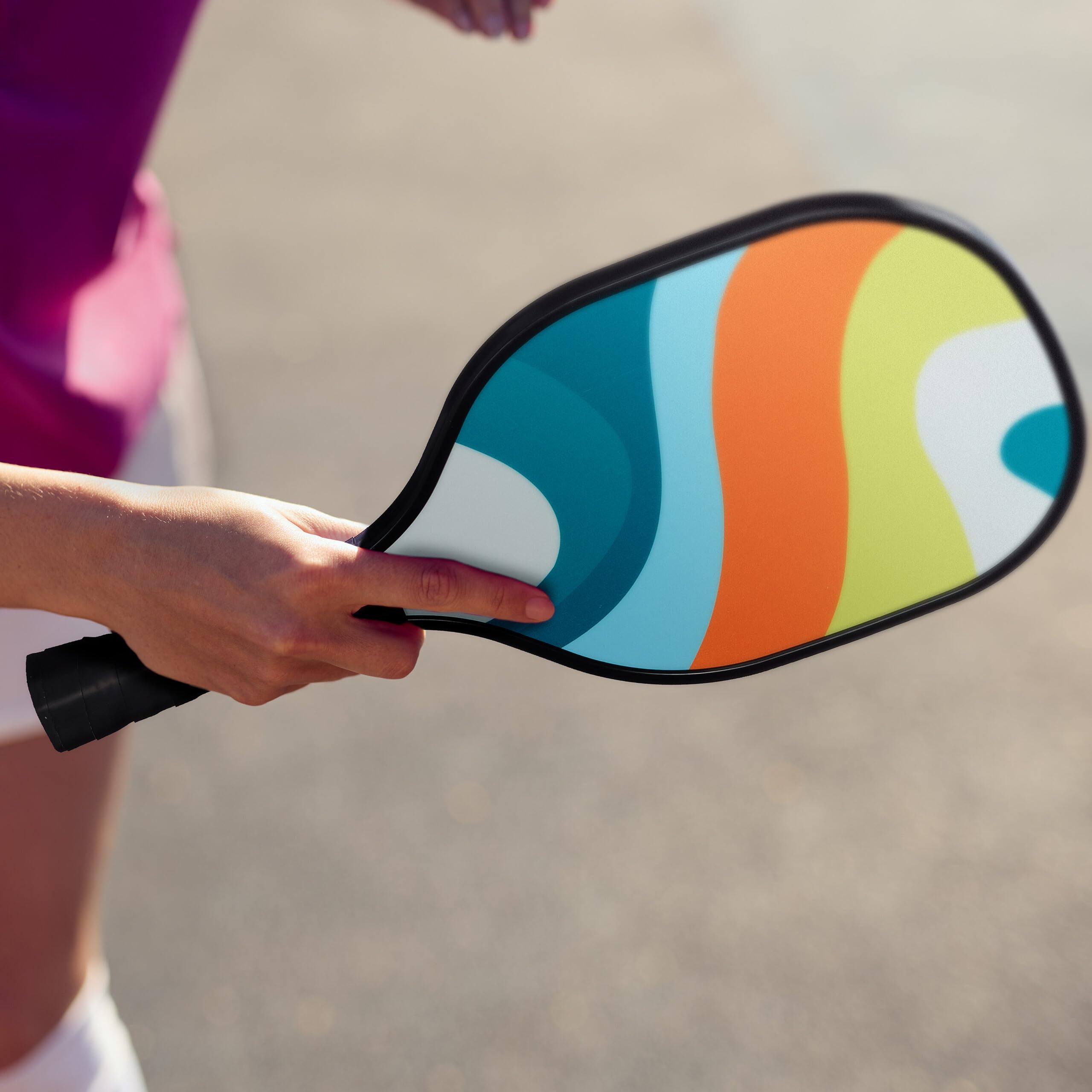 Relaxdays Lot de Pickleball, 4 Raquettes & 8 balles, Jeu USA, Adultes, avec Sac de Transport, Bois, Multicolore