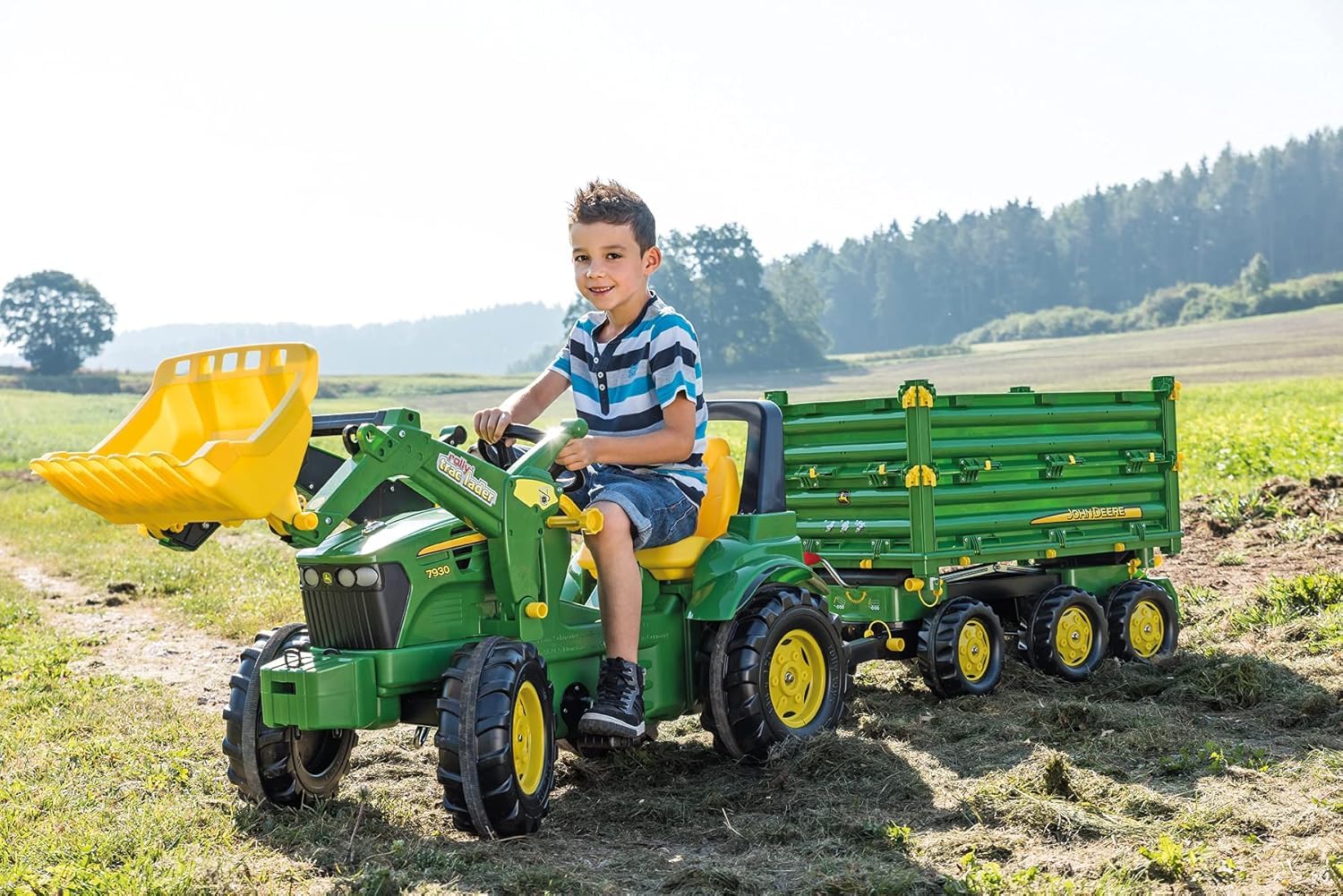 Rolly Toys rollyFarmtrac John Deere mit Frontlader, Seilwinde und Blinklicht (3-teiliges Set, Trettraktor für Kinder ab 3 Jahren mit Zubehör) 710454