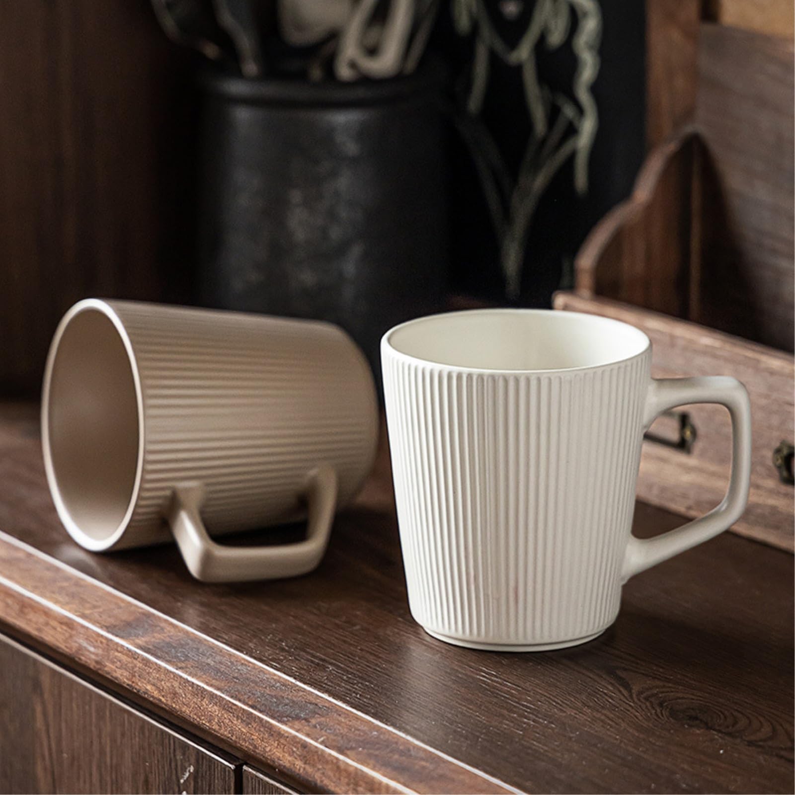 Taza de alivio retro japonesa de 500 ml, taza de alivio simple para el hogar, color blanco, grado A, 500 ml.