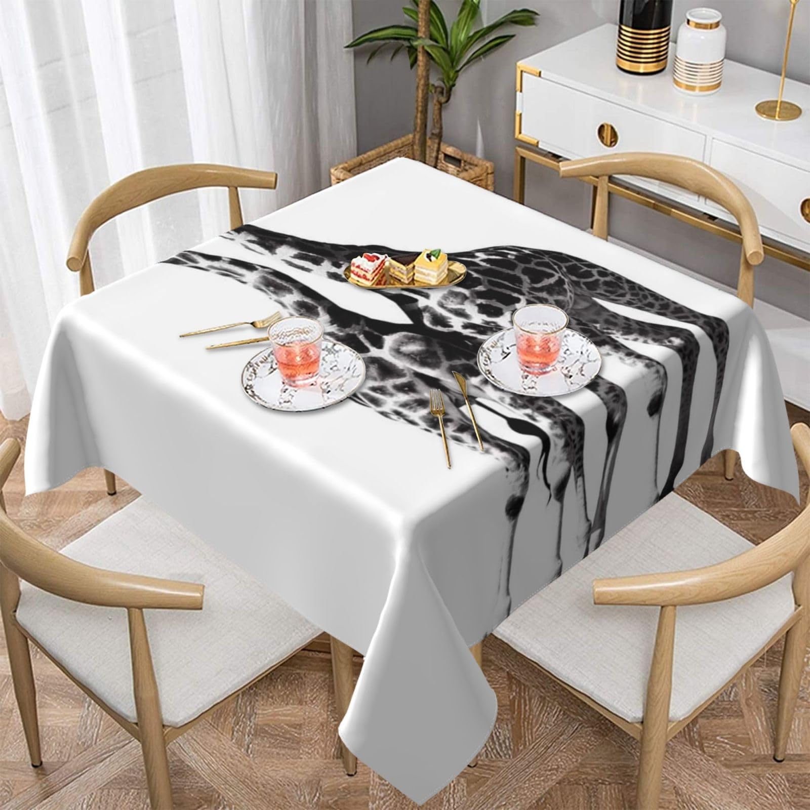 DCEHGEW African Giraffe Prints Square Tablecloth 137x137 CM, Waterproof Fabric Table Cloth for Dining Table, Farmhouse Table Cover for Kitchen Dining Tabletop Decoration