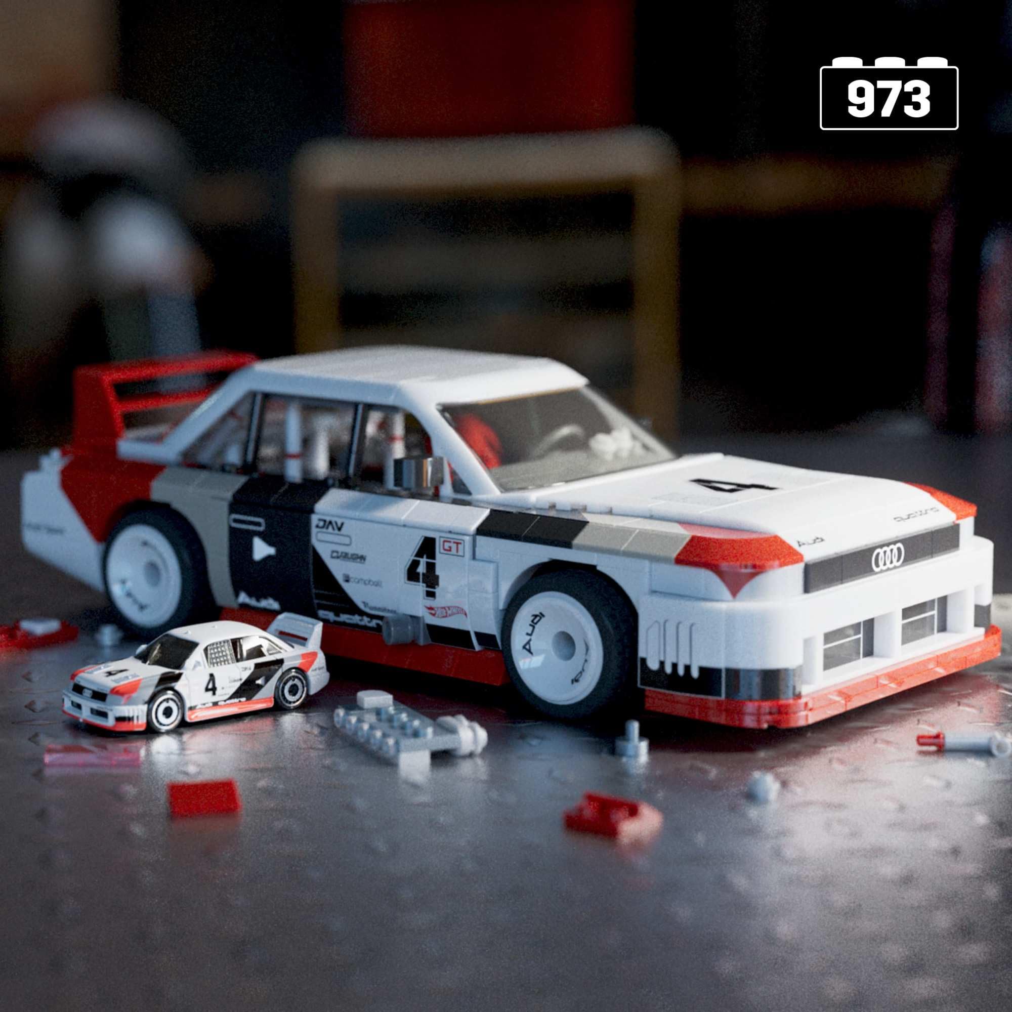 MEGA Hot Wheels Audi 90 Quattro IMSA GTO Jouet de construction automobile avec 973 pièces et modèle miniature en métal, coffret à construire et à exposer pour les collectionneurs, rouge, HRY20