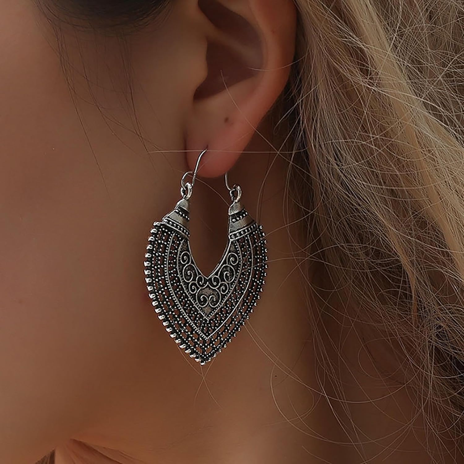 Vintage Tribal Heart Dangle Earrings Filigree Heart Hoop Earrings Silver Hollow Hearts Earrings Ethnic Gypsy Hoop Earrings Jewelry for Women - Image 3