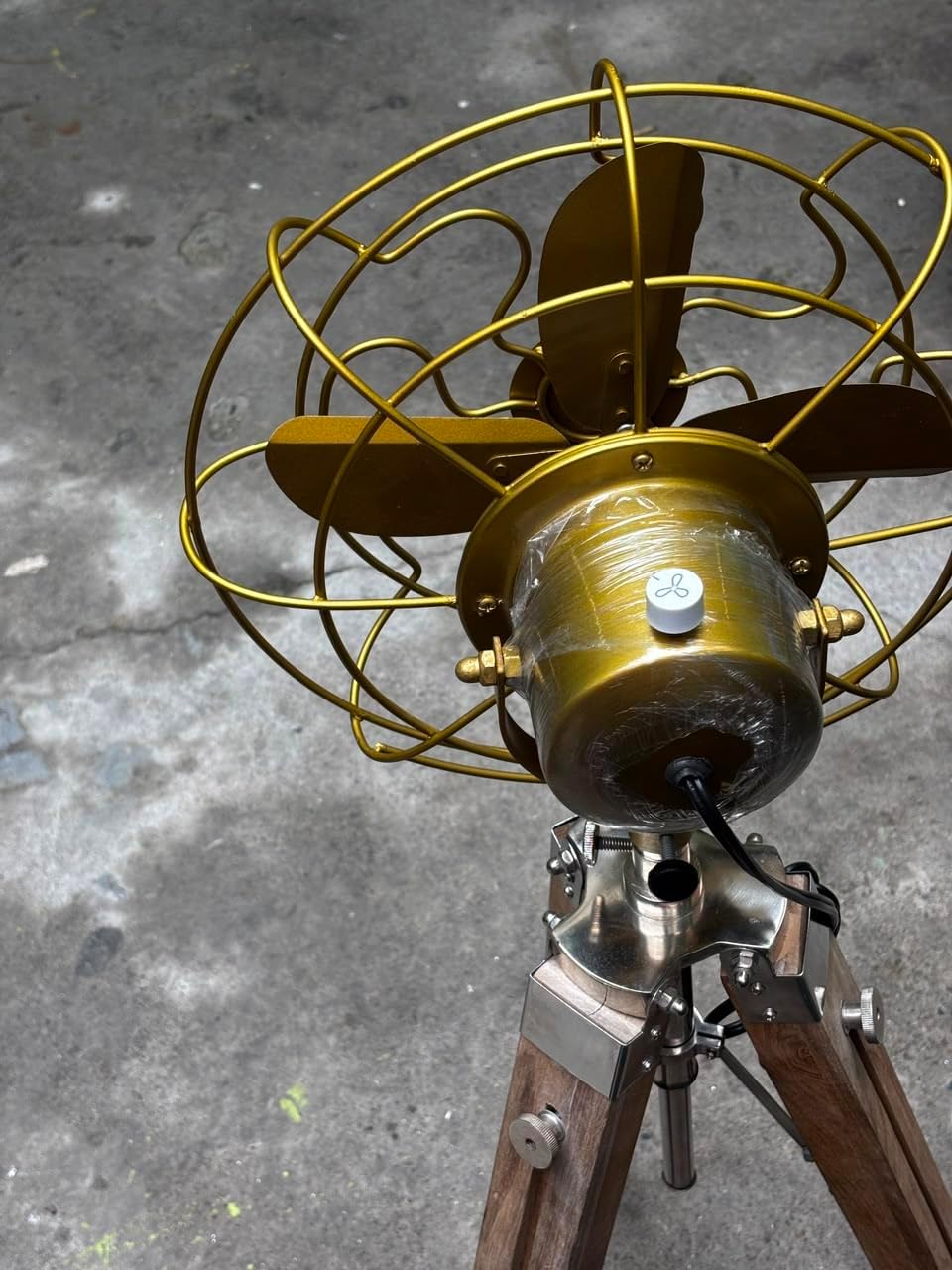 14'' Vintage Tripod Floor Fan, Antique Industrial Electric Fan, Aluminum & Metal Frame, Retro Nautical Decorative Fan for Home, Office, Studio & Living Room
