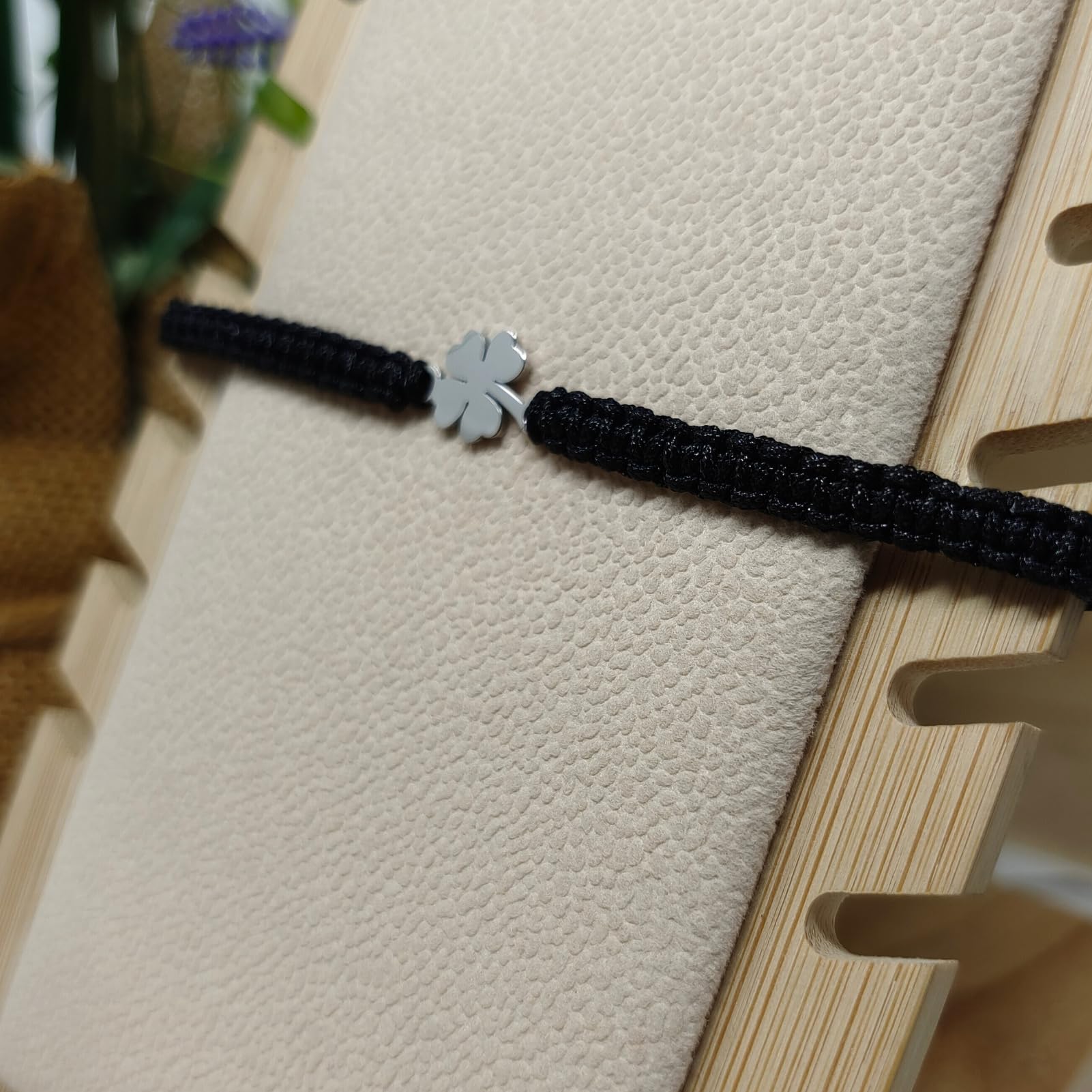 cotigo Pulsera Hilo Destino con Simbolos de acero inoxidable, amuletos de proteccion y suerte, Amuletos contra el mal de ojo - Pulsera Mujer/Pulsera Hombre, regalo original.
