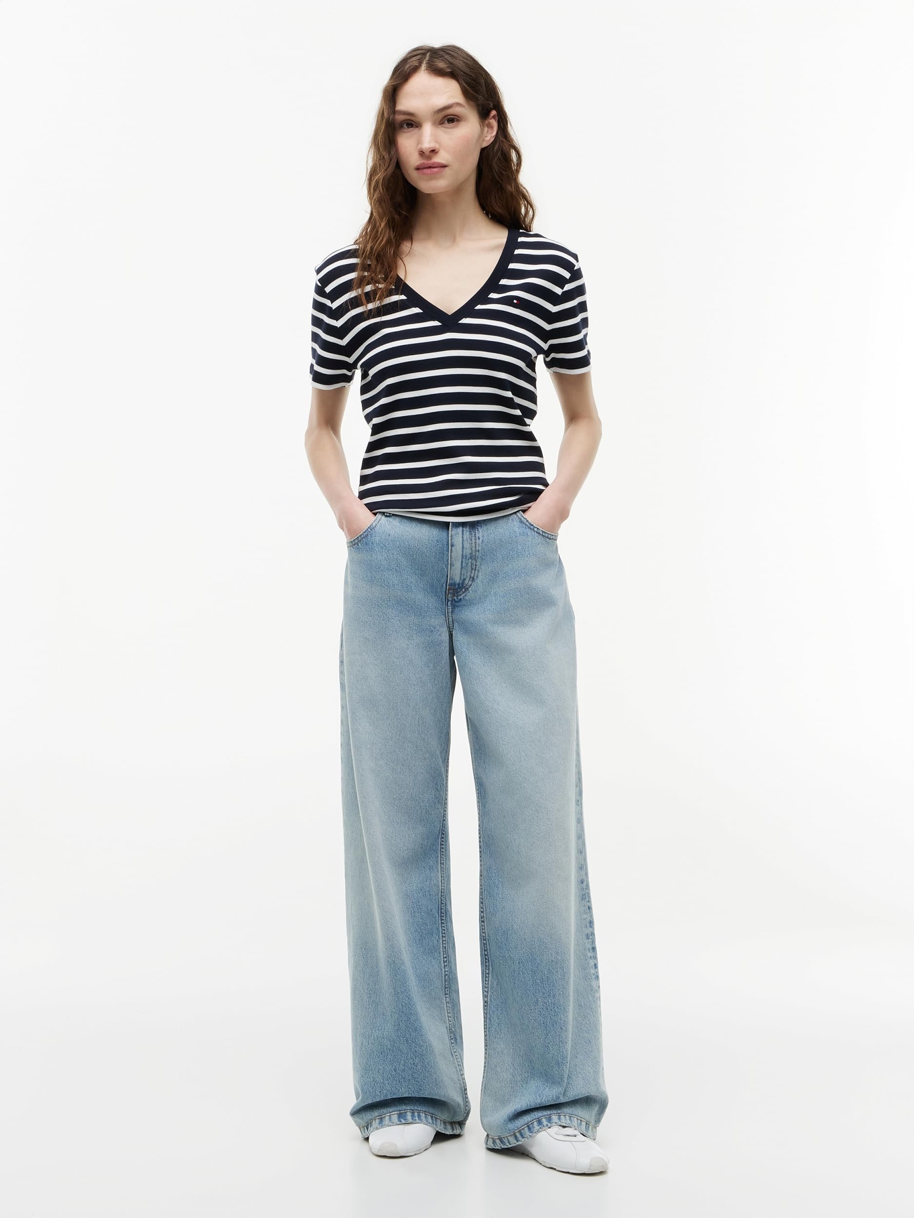 Tommy Hilfiger Damska koszulka z krótkim rękawem i dekoltem w serek, nowa koszulka Slim Cody, Niebieski (Nos Breton Desert Sky/Ecru), XXL