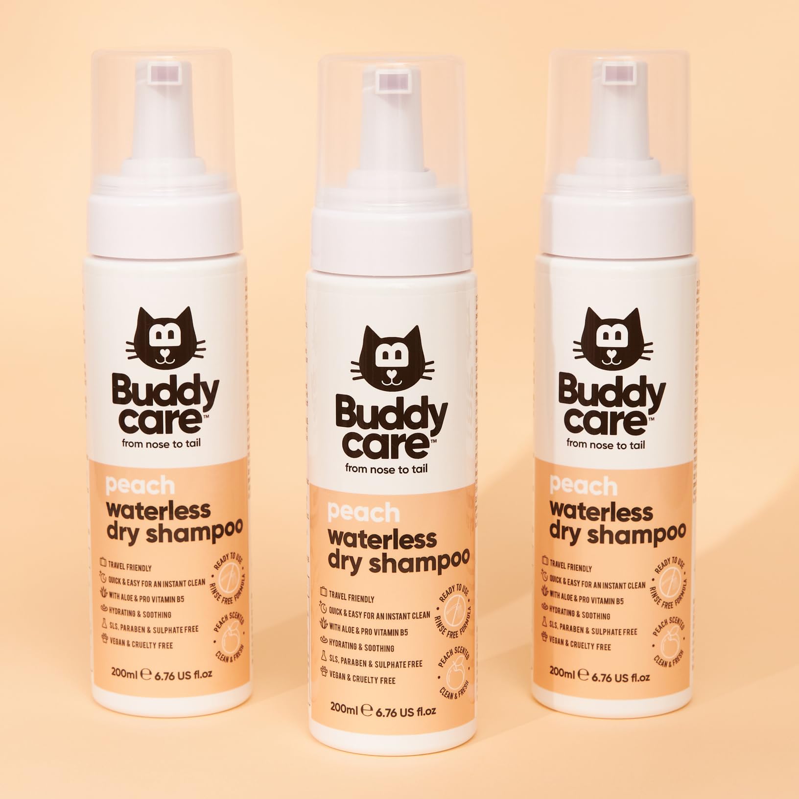 Shampooing Sec sans Rinçage pour Chat à la Pêche par Buddycare | Shampooing Nettoyant en Profondeur pour Chats | Parfum Frais | avec Aloe Vera et Pro-Vitamine B5 (200ml)