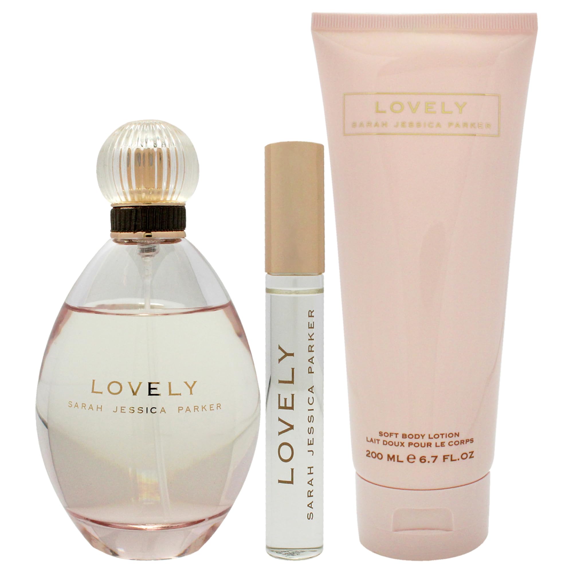 Lovely De Sarah Jessica Parker Para Mujeres 3 Pza. Set De Regalo (Eau De Parfum Vaporizador 3.4 Oz + Loción Corporal 6.7 Oz + Eau De Parfum Roller Ball 0.34 Oz Miniatura)