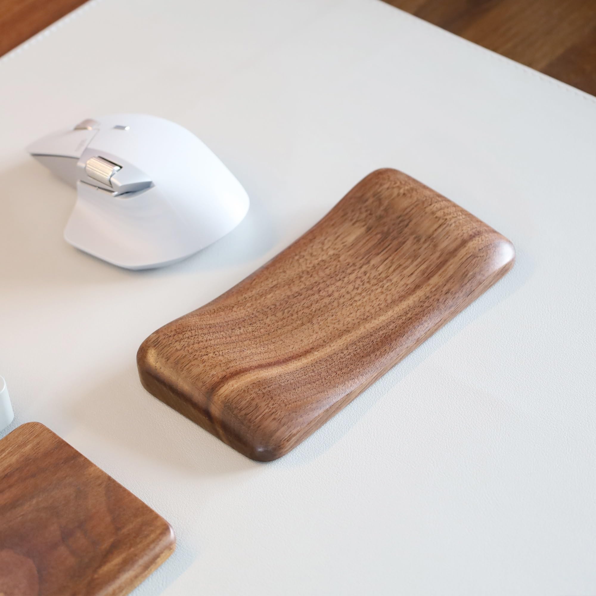 Wrist Rest Holz-Maus-Handgelenkauflage, Handgelenkauflage, Handauflage, Bürospiel-Handgelenkauflage, geeignet for Büro, Laptop, Computer und Spiel, bequemes Tippen Handballenauflage(D)