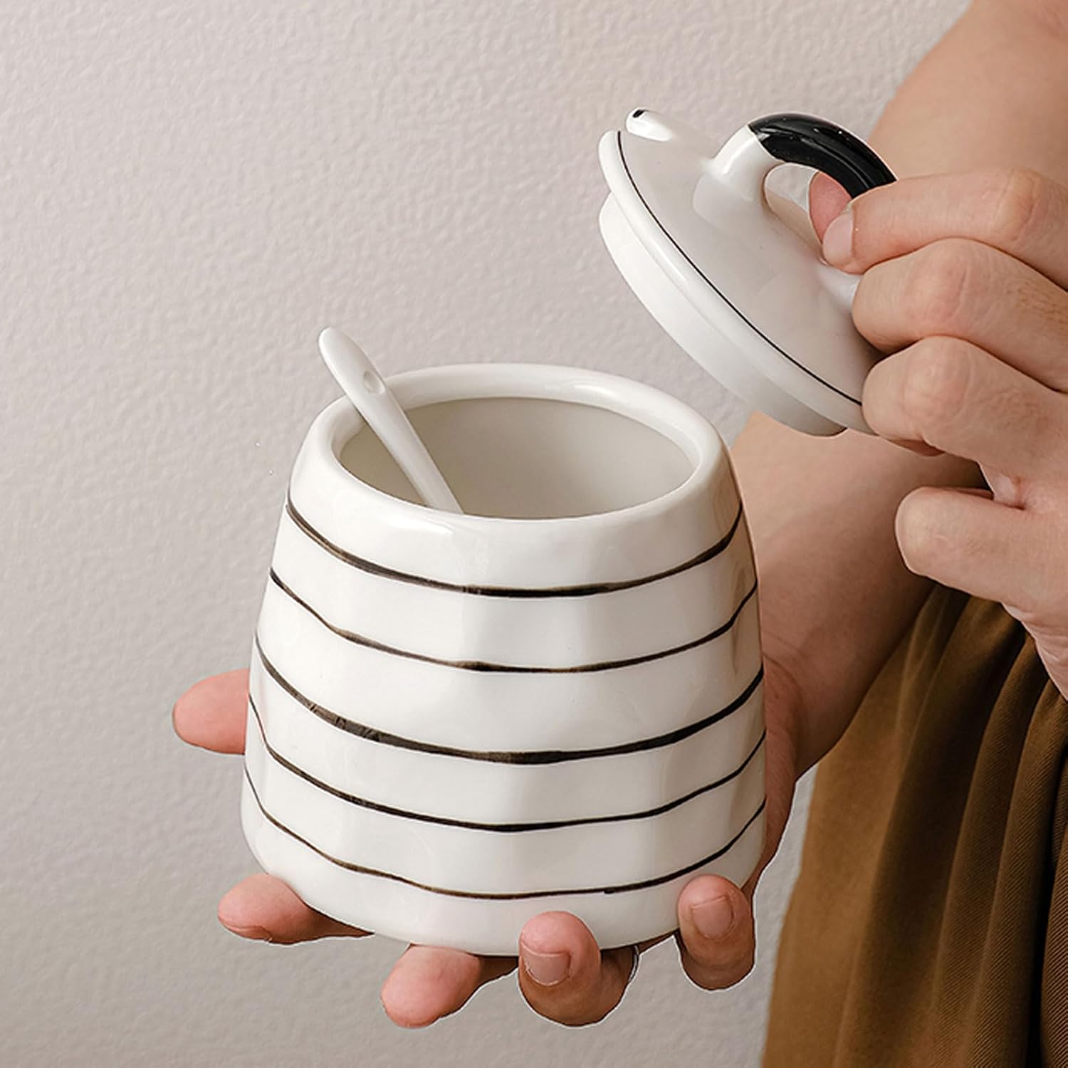 Porcelain Sugar Bowls Ceramic Spice Jars Table Cream Sugar And Creamer Set For Coffee Bar Kitchen With Lids And Spoons-A