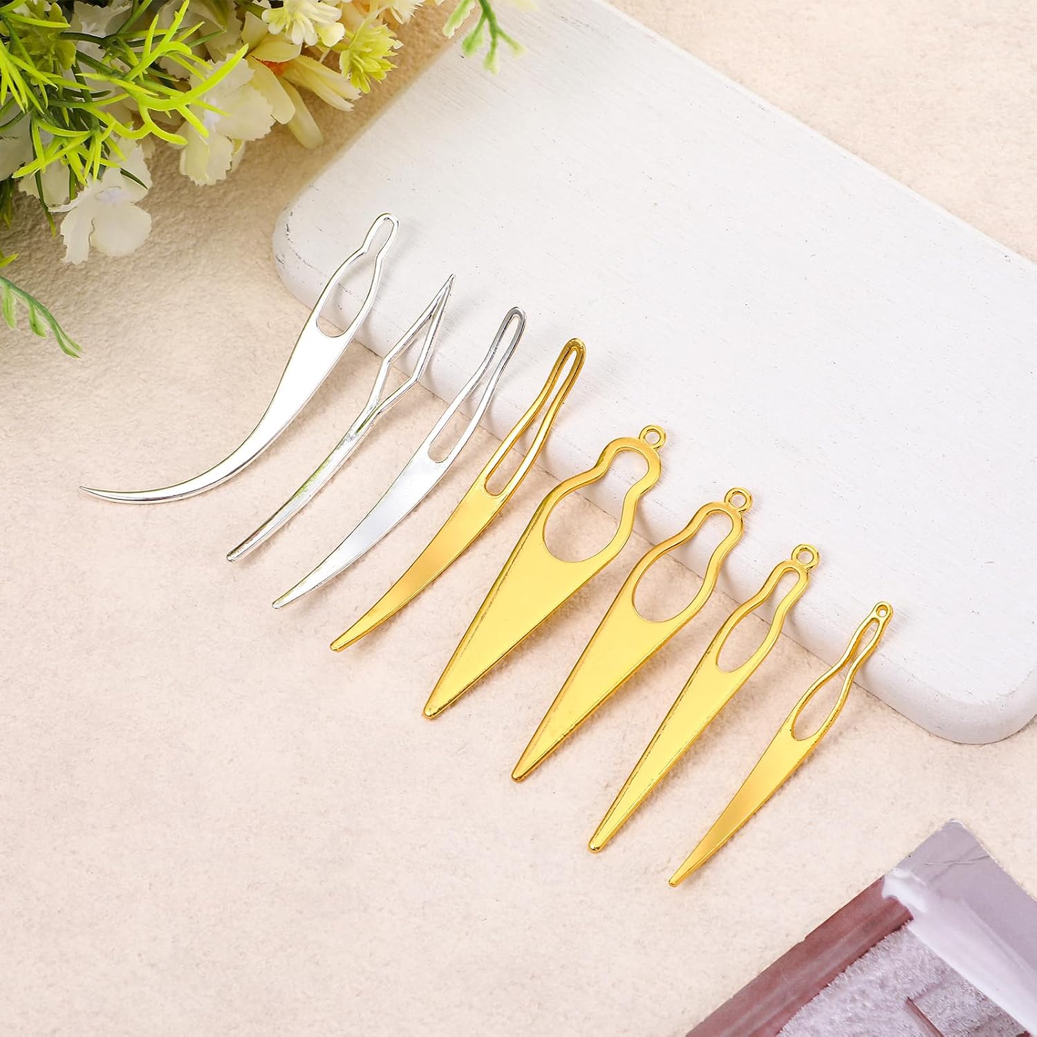 8Pcs Interlocking Tool for Locs Sisterlock Retighten Tool Hair Locking Tools Bent-Hook Shape Loc Needle for Maintaining Dreadlocks Hair Extensions Styling Tools
