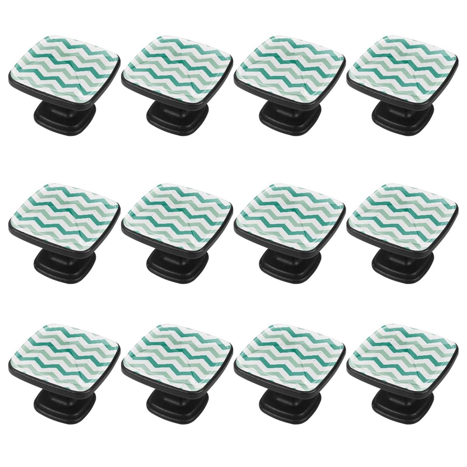 Boutons pour armoires et tiroirs pour relooker facilement une commode fatiguée