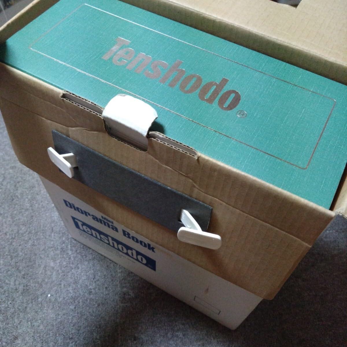 ESH031 天賞堂（Tenshodo）ミニジオラマブック　【江ノ電】 Amazon.co.jp: Nゲージ 天賞堂 ミニジオラマブック 折り畳みレイアウト