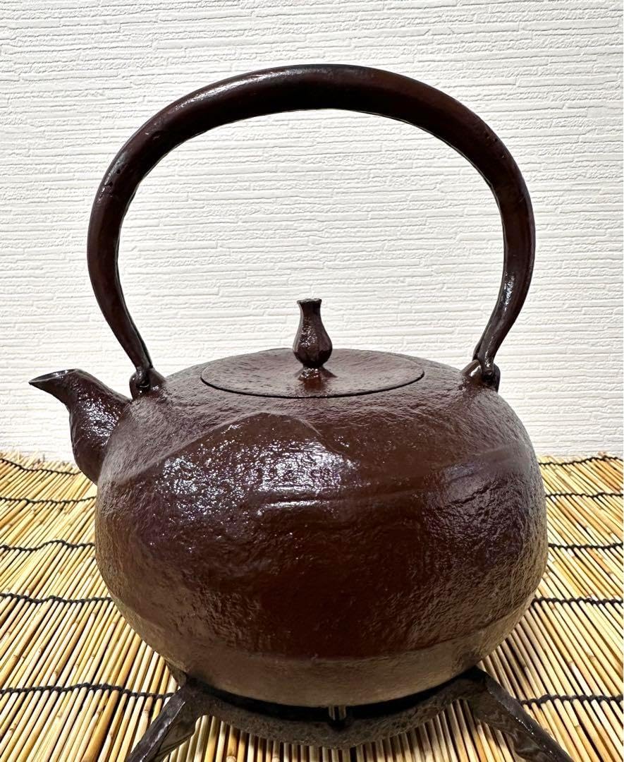 南部㐂州 喜州 (及川 喜徳)造 鍛治打袋鉉 15型 南部鉄瓶