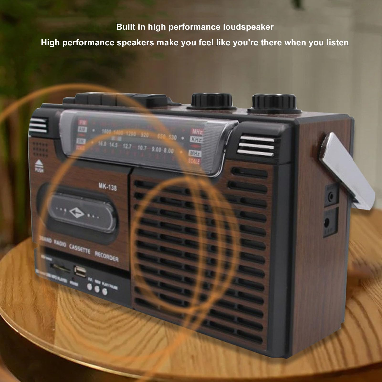 Cuifati Przenośny Odtwarzacz Kasetowy, 4-pasmowe Radio AM SW FM w Stylu Retro z Gniazdem na kartę Pamięci USB i Gniazdem Słuchawkowym, do Użytku Domowego w Samochodzie Efekt Bliskiego (wtyczka UE)