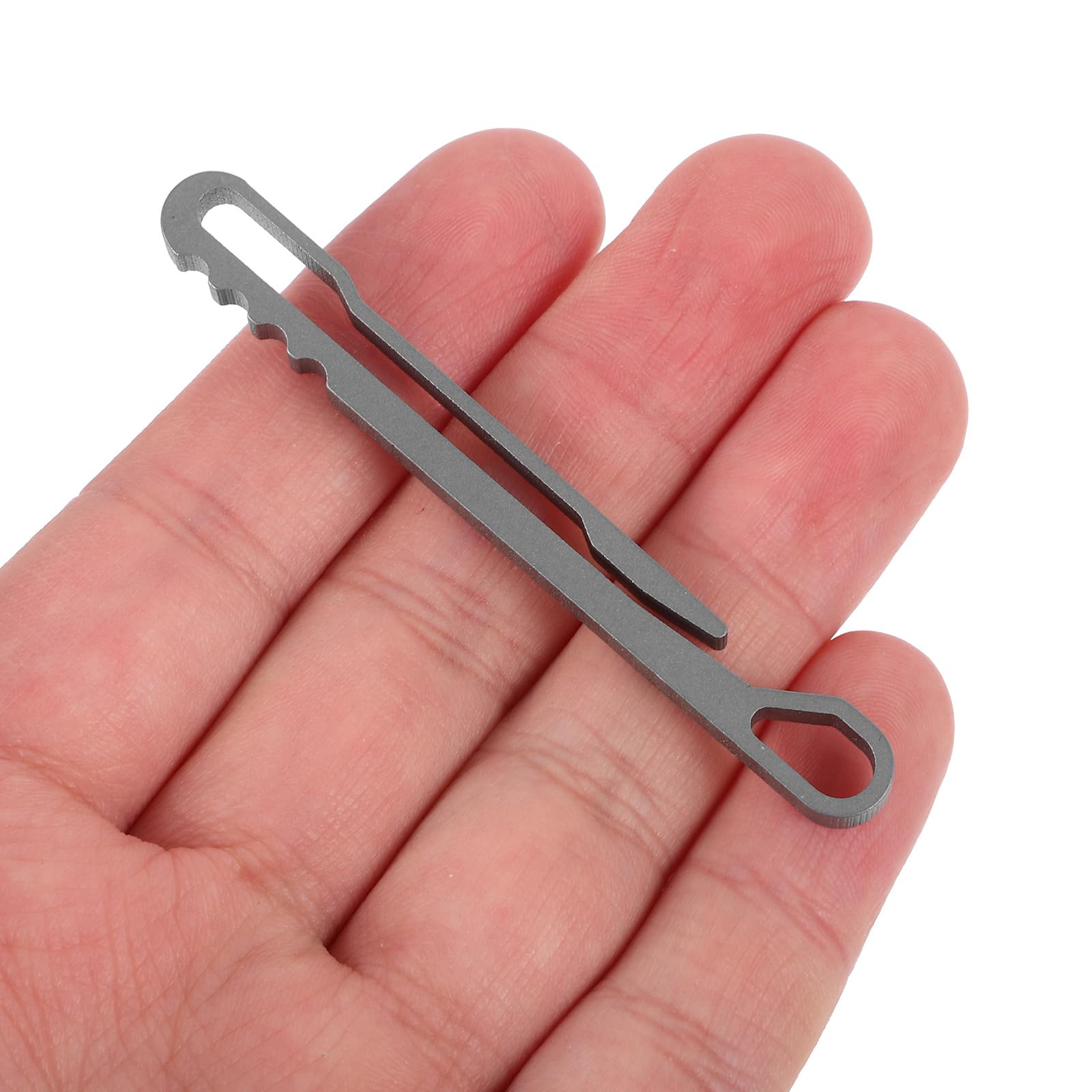 BESPORTBLE 2Pcs Titanium Alloy Carabiner Spring Snap Clips Keychain Keyring Bottle Opener