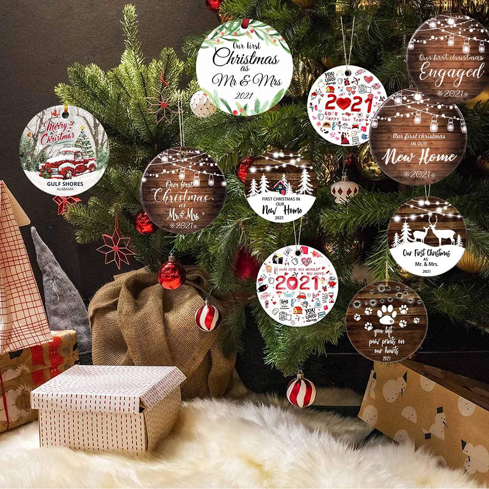 10 Pieces Wooden Round Bauble Hanging Decor Natural Wood Discs Christmas Tree Pendants Ornaments for Holiday Decoration and DIY Craft Making