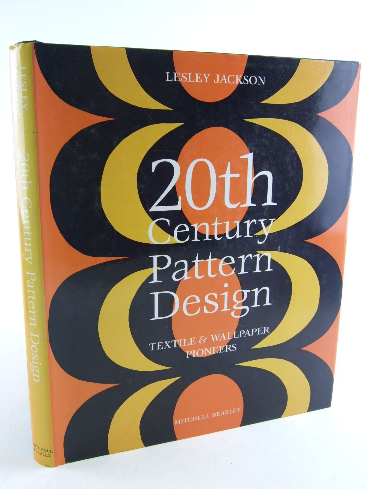 Buy 20th Century Pattern Design: Textile and Wallpaper Pioneers — BookShops.in