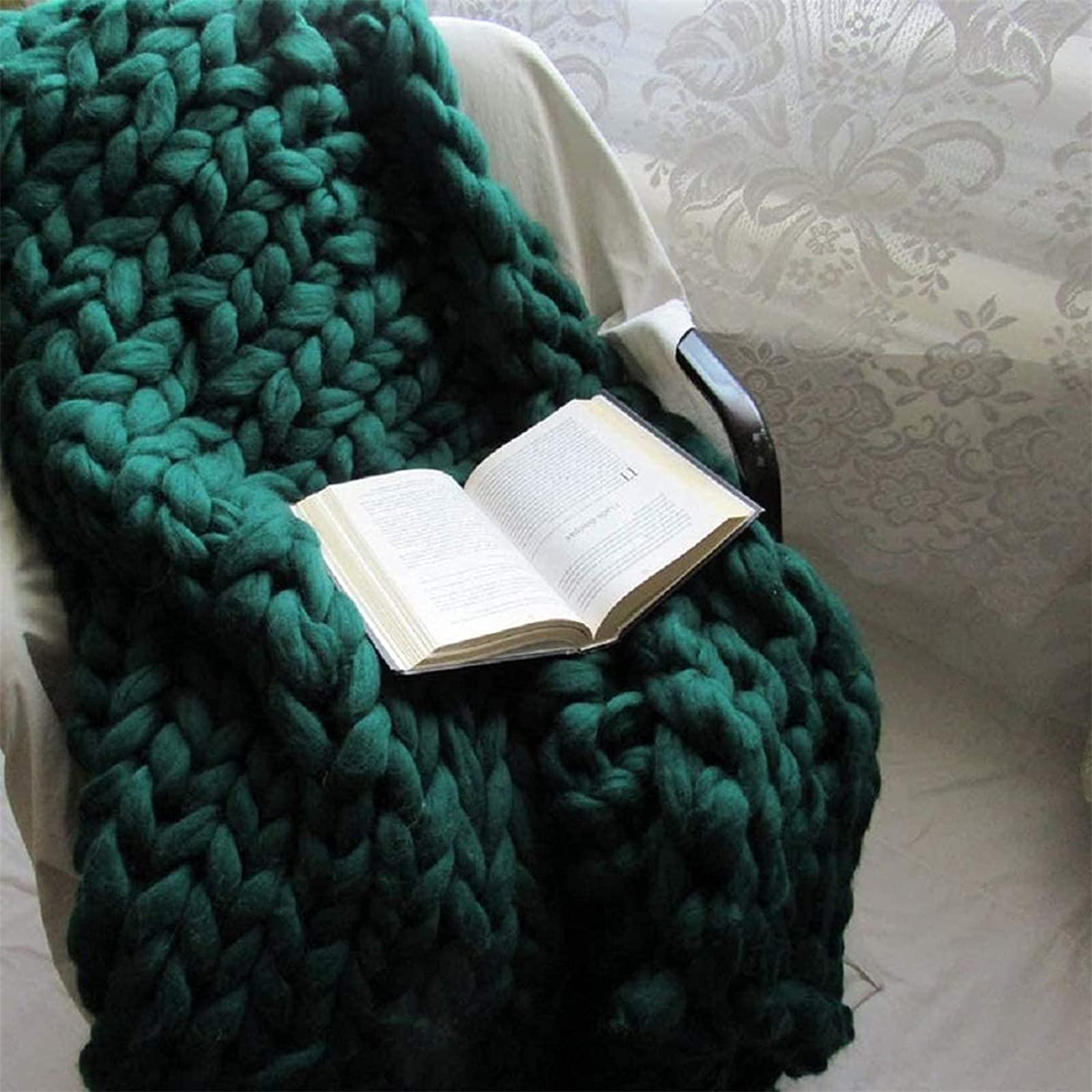 ISZI Chunky Knit Blanket Throw Cotton Throw Blanket 100% Handmade Warm & Cozy Blanket Couch Hand Knit Couch Throw Blanket Bed Home Decor Soft Breathable Fleece Throws,Green,100x150cm(40x60inch)