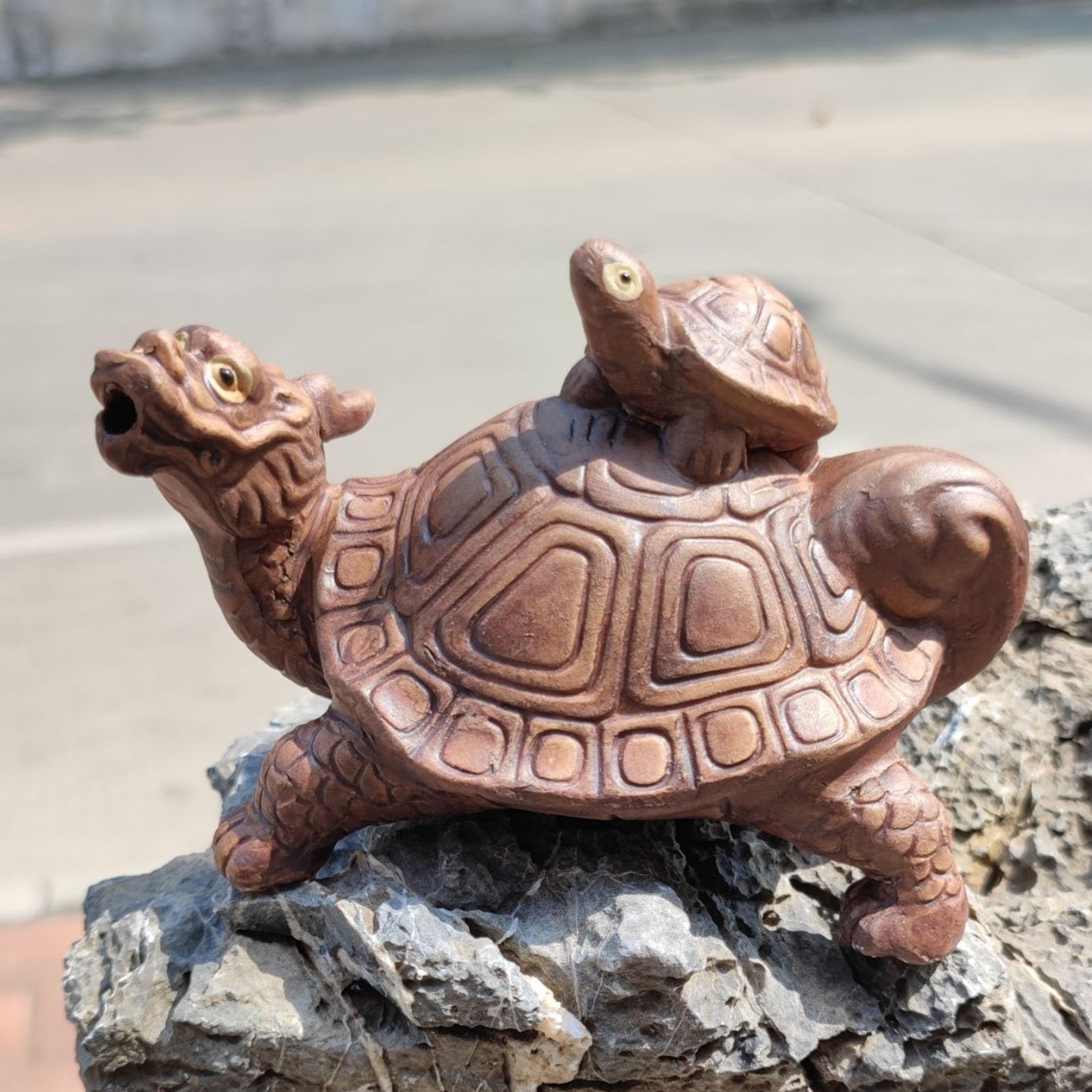 Fontaine tortue pour petits bassins et aménagement paysager extérieur