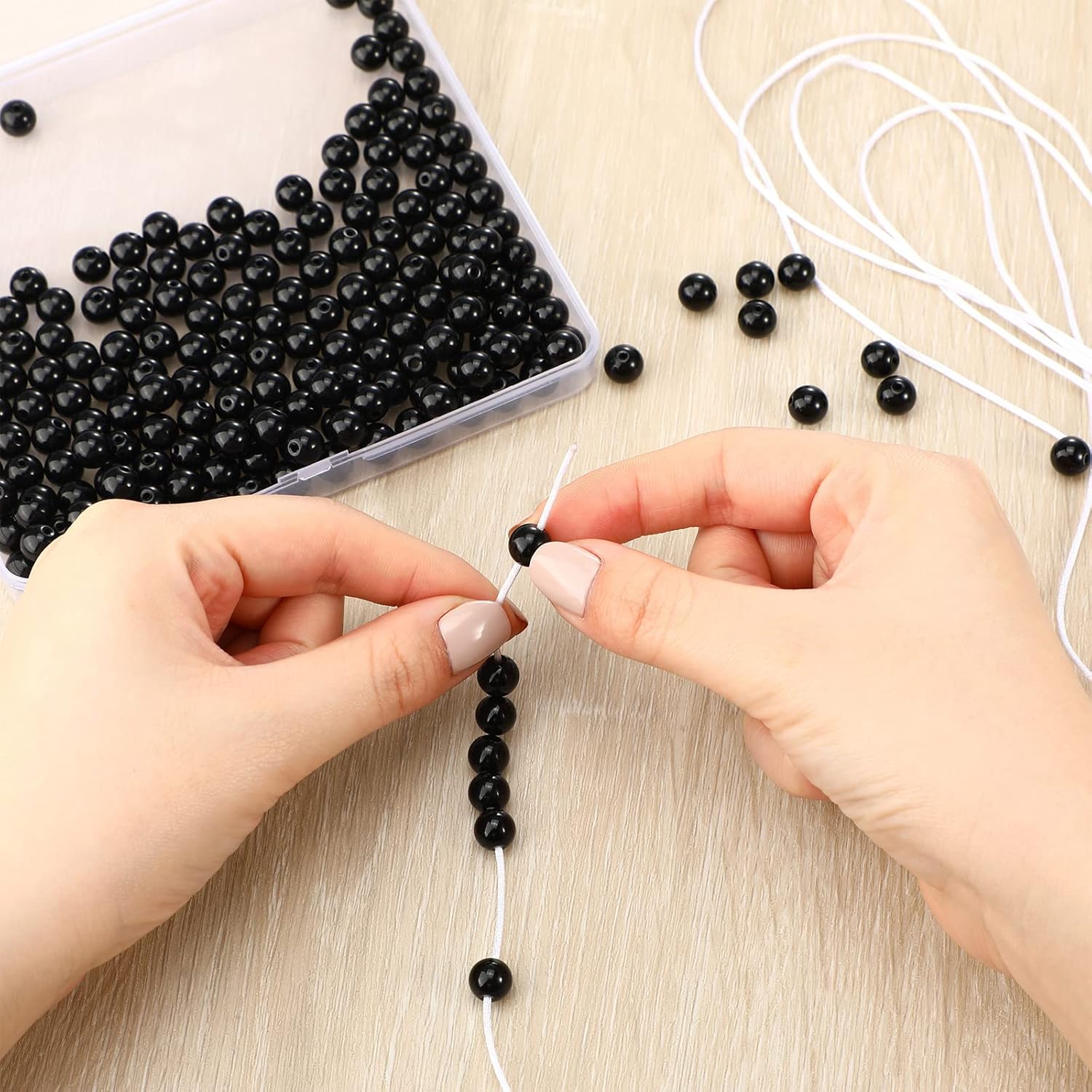 300 Pcs Black Agate Beads Round Imitation Onyx Gemstone Beads Black Smooth Polished Spacer Beads for Jewelry Making Bracelet Necklace Earrings DIY Crafts (8 mm)