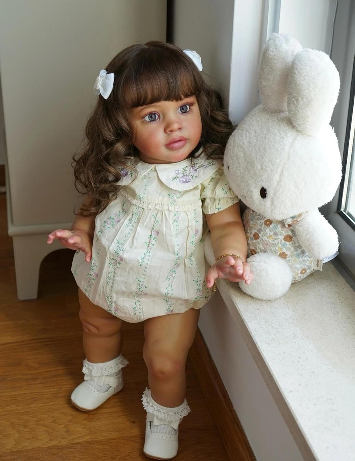 Anano Big Size Reborn Baby Dolls - 26 Inch Realistic Reborn Toddler Baby Girls Dolls, Real Life Baby Doll Rooted Hair Lifelike Toddler Dolls Sweet Face Real Baby Size with Accessories