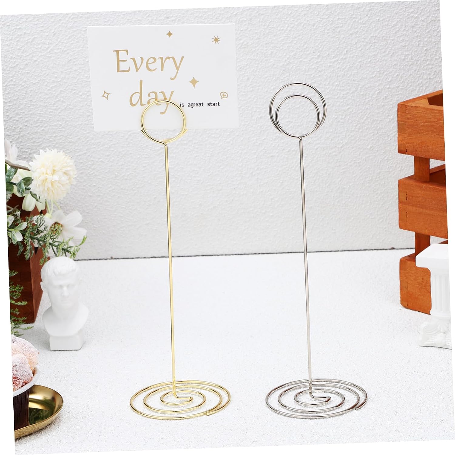Cabilock 20pcs Memo Clip Place Card Holders for Weddings Birthdays and Banquets Stylish Table Display Stands for Photos Menus and Table Decor
