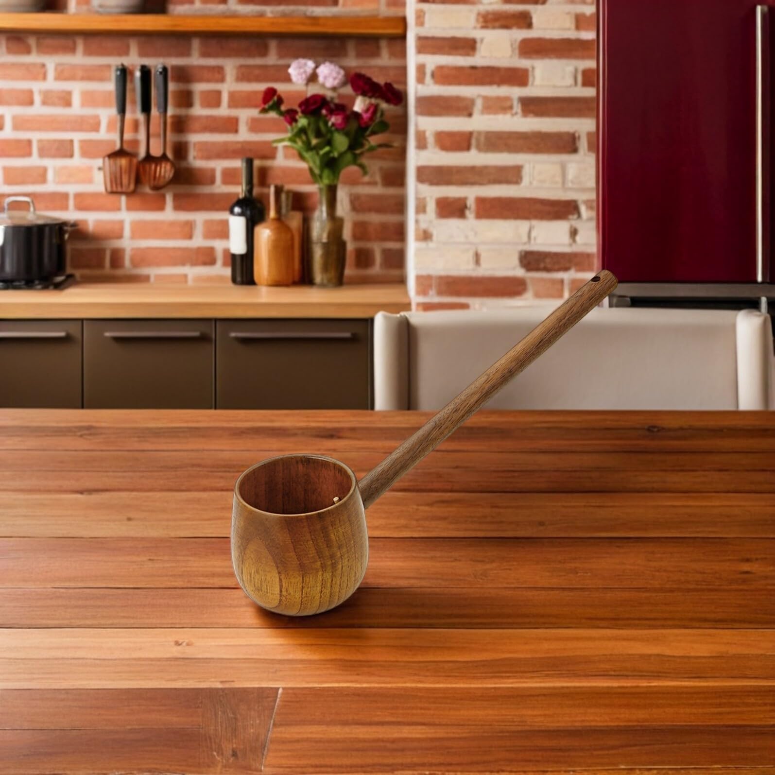 Cucharón Diseño Retro Antideslizante Mango Largo de Madera Marrón para Cocina y Jardín Adecuado para Ceremonias de Té y Riego Exterior