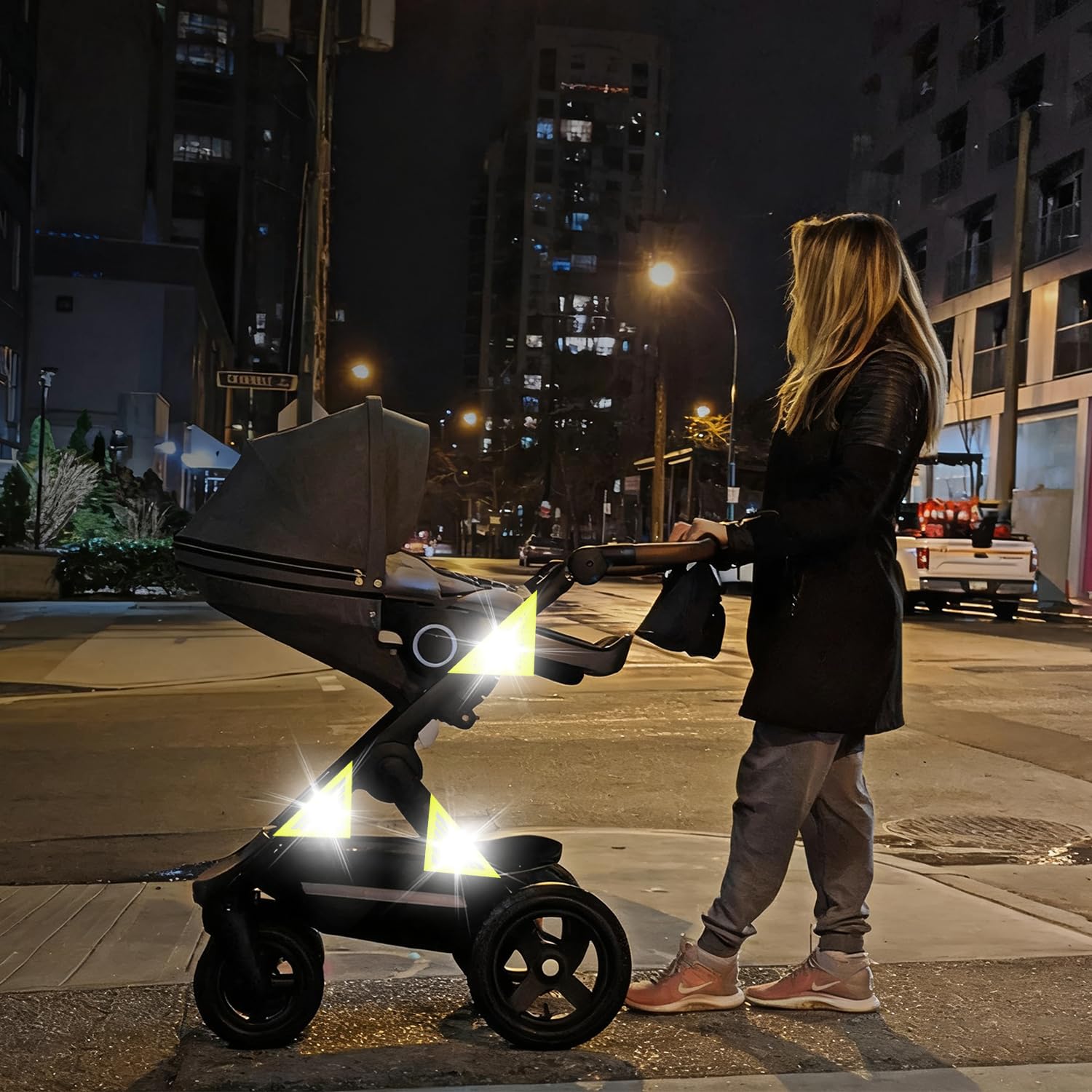 6 riflettori universali per passeggino giallo fluo con bambini nuvole luna stelle