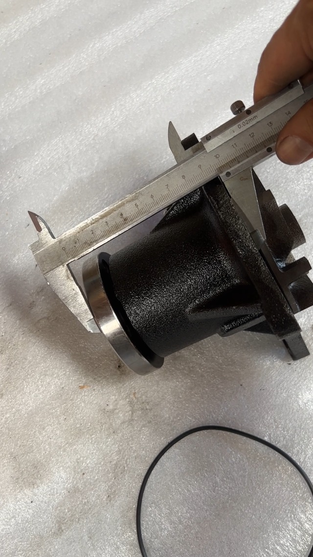 Amazon.com: 5I7693 1252989 Water Pump Fits for Caterpillar Car