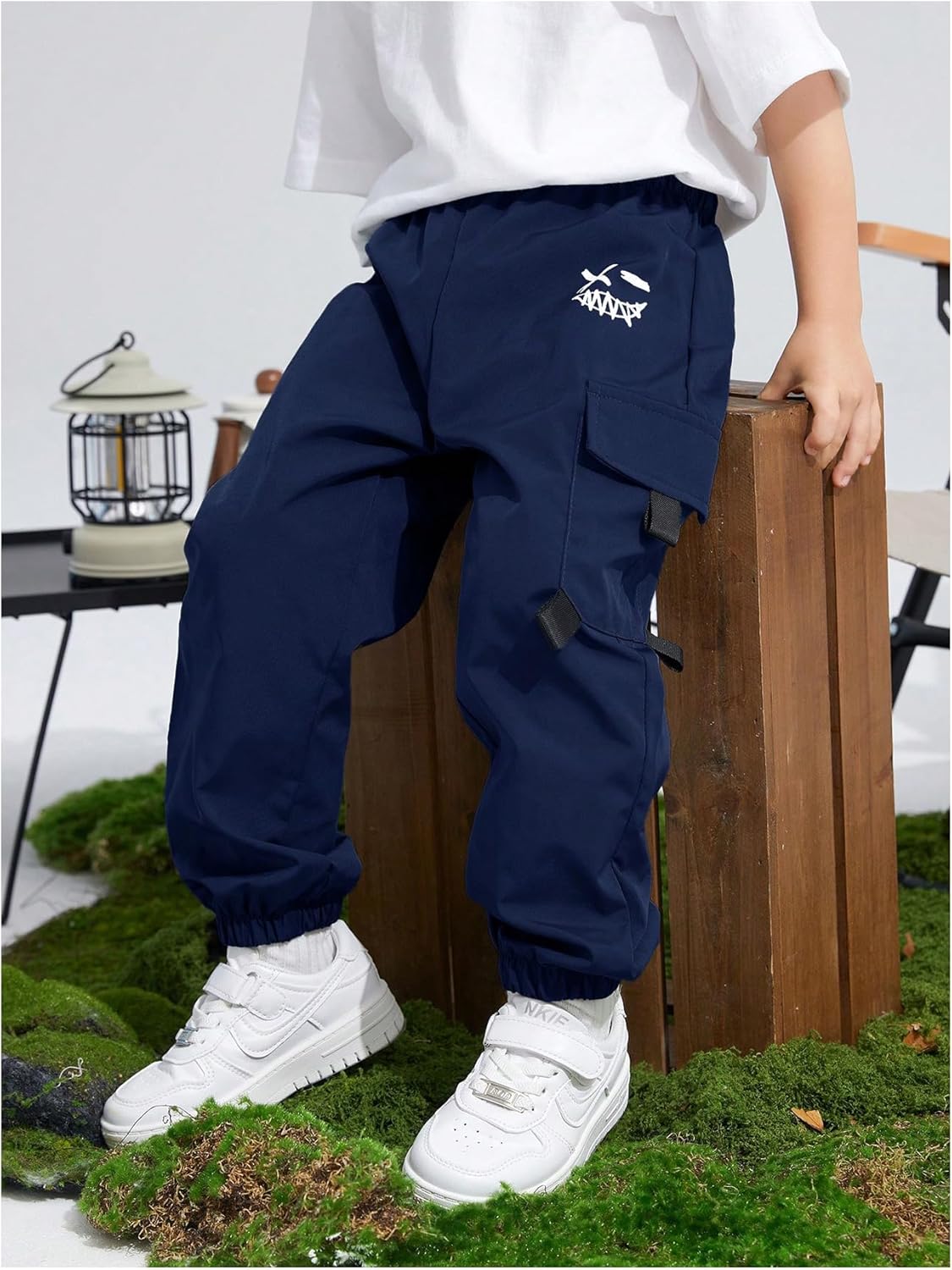 Boy's Graphic Cargo Pants Elastic Waist Sports Joggers Running Athletic Pants with Pockets - Image 3