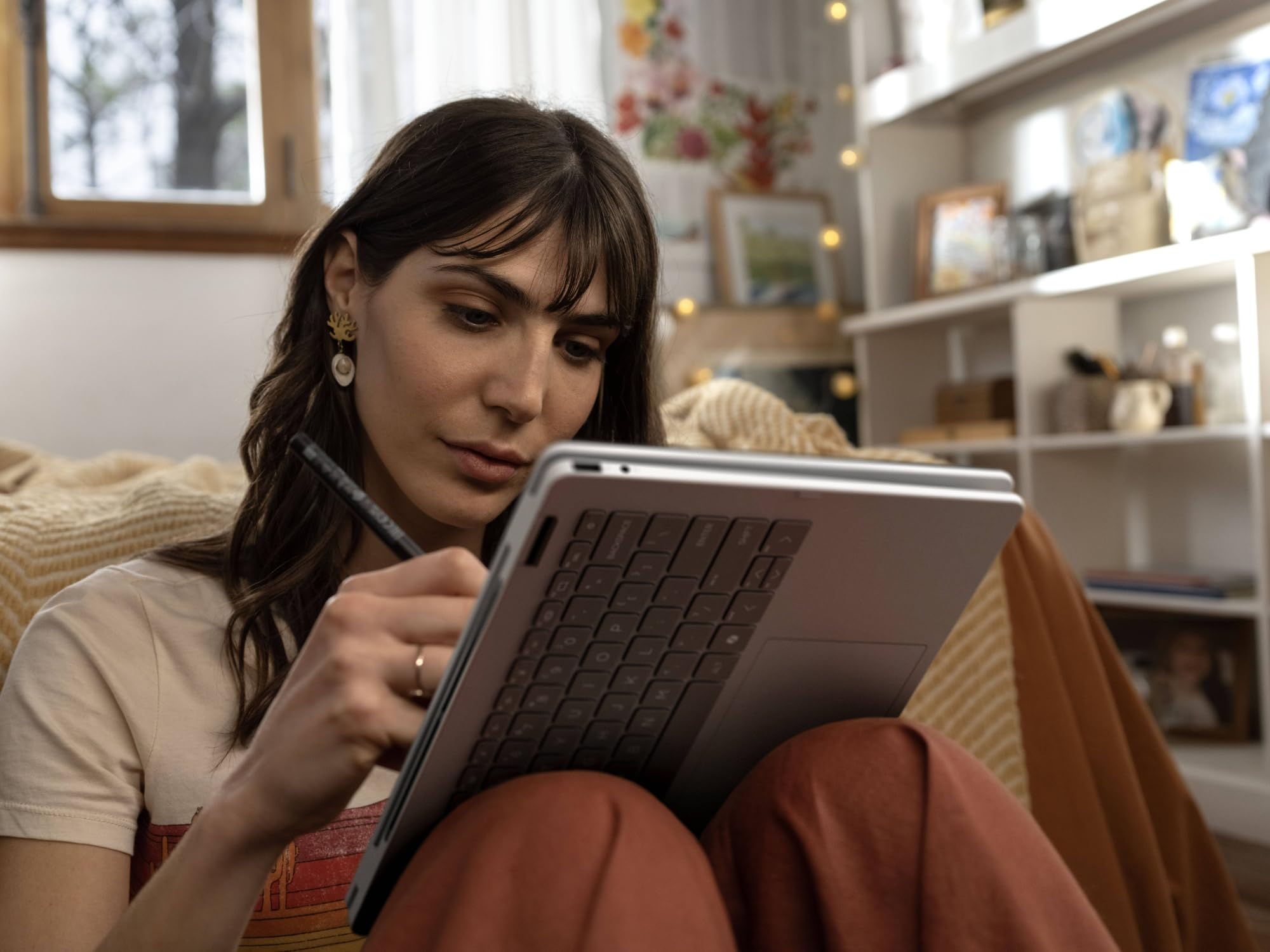 HP OmniBook 5 Flip x360 14-fp0001sl Convertibile, Intel Core i3 1315U, 8GB RAM, 512GB SSD, Display 14" 2K Touch IPS, Intel UHD Graphics, PrivacyCam TNR 1080p, Windows 11, Argento