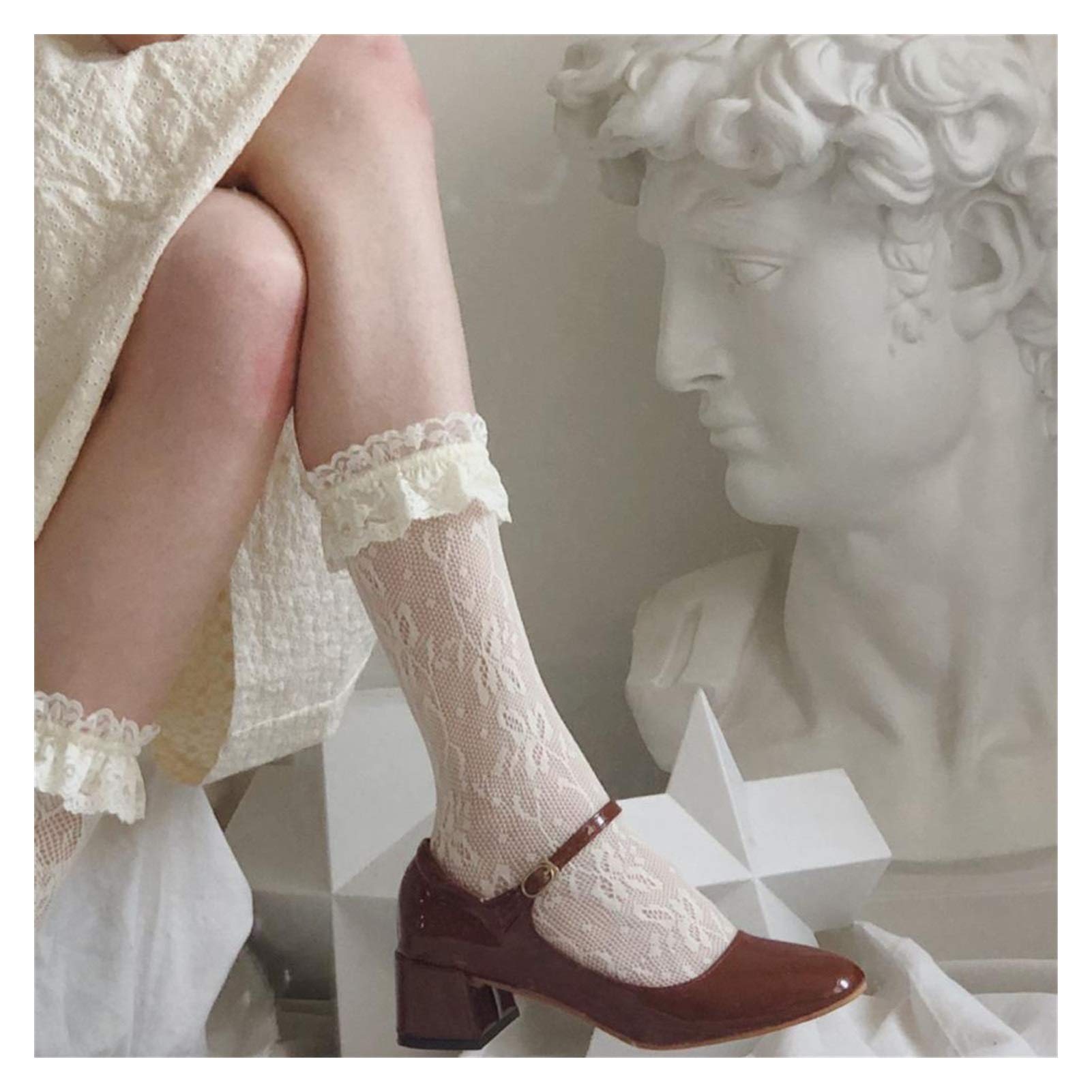 Chaussettes hautes blanches en dentelle et maille filet style coréen pour femme