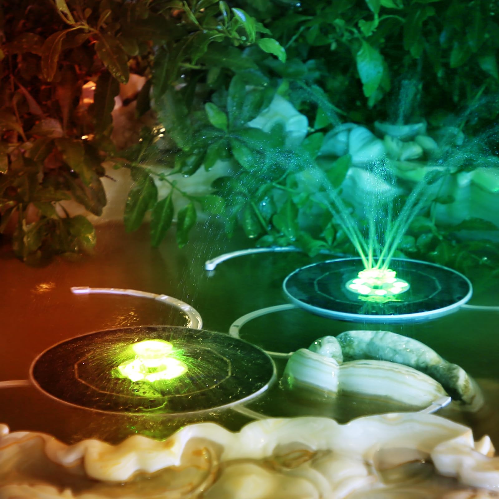 AISITIN 3,5W LED Solar Springbrunnen für Außen mit Fernbedienung, Buntes LED Solar Teichpumpe mit 3000 mAh Batterie, Solarbrunnen für Draussen mit 8 Fontänenstile Wasserpumpe für Garten,Vogelbad