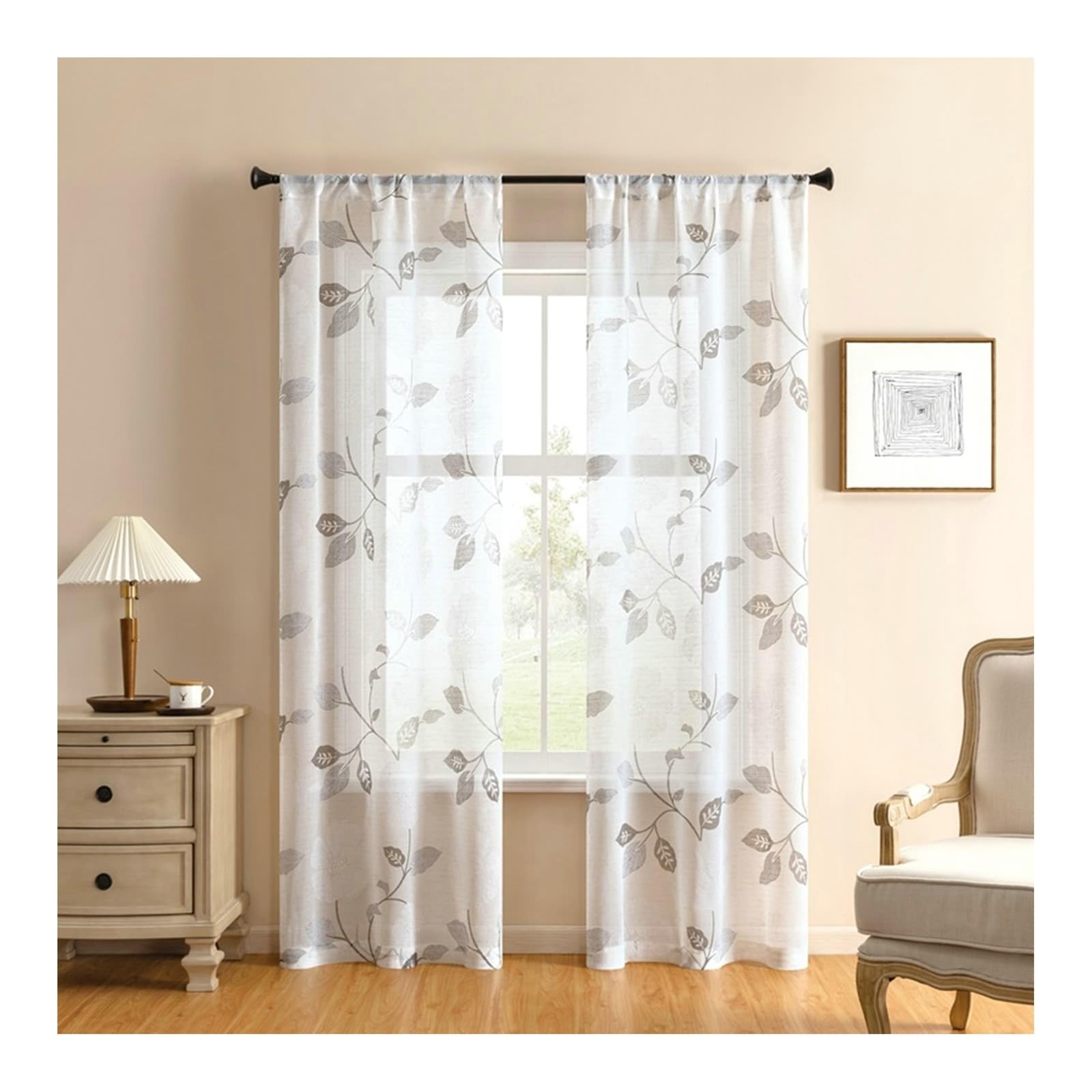 Rideaux de salon modernes gris pour créer une ambiance chaleureuse et intime