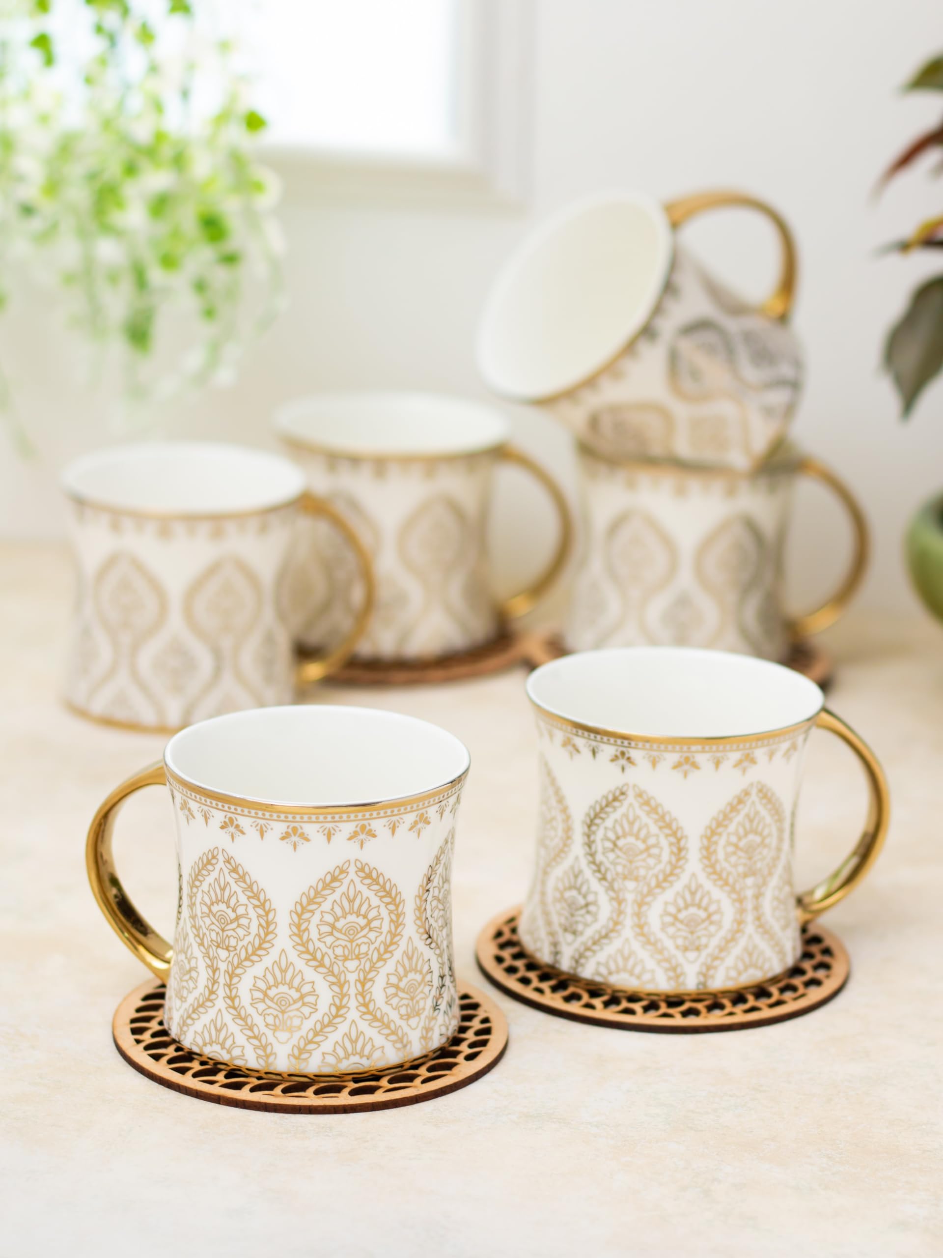 Kyne Gold Ceramic Tray & Mug Set キネ トレイ Amazon.com: Clay Craft Fine Ceramic Gold Printed Coffee/Tea Cups