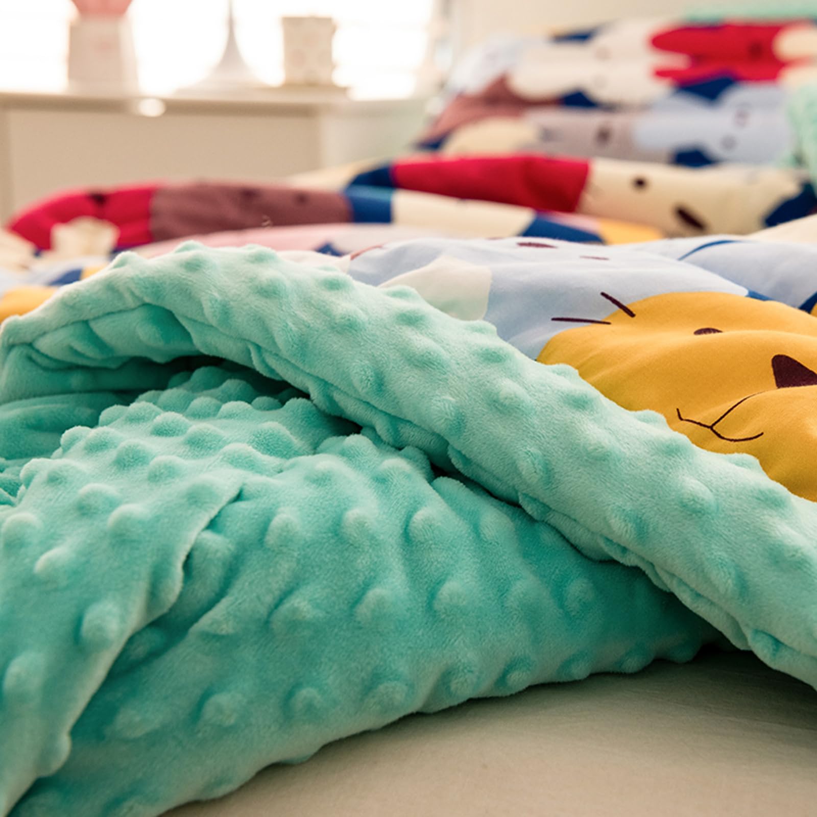 Kuscheldecke Wendedecke aus Minky, 3D-Noppen Decke, Dicke Wohndecke aus Baumwolle & Weichem Fleece, Atmungsaktive Flauschdecke Sofadecke Tagesdecke für Ganzjahres, Cartoon Bunt Hase, 120x150 cm