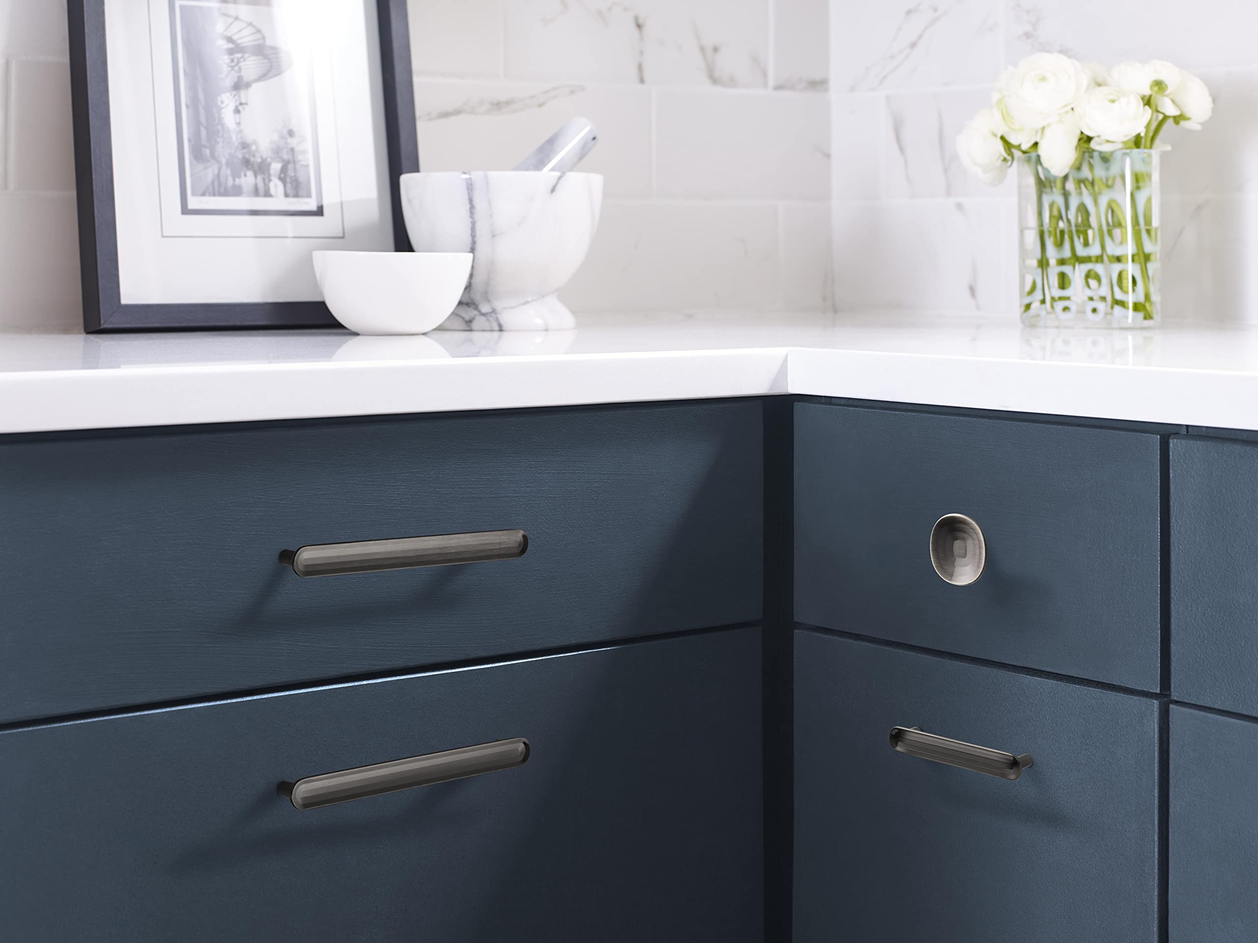 Amerock Concentric 6-5/16 in (160 mm) Center-to-Center Gunmetal Cabinet Pull - Image 2