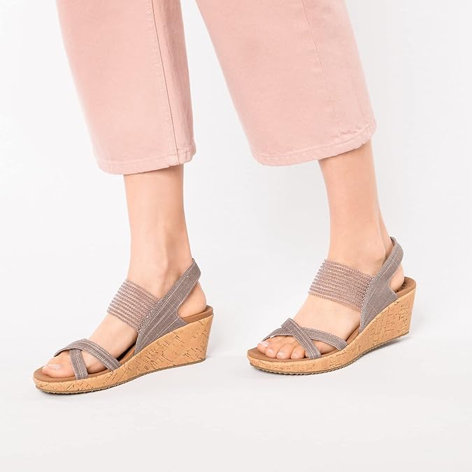 【お値下可能】Skechers レディース ウェッジサンダル24.0cm Amazon | Skechers レディース Beverlee ハイティーウェッジ