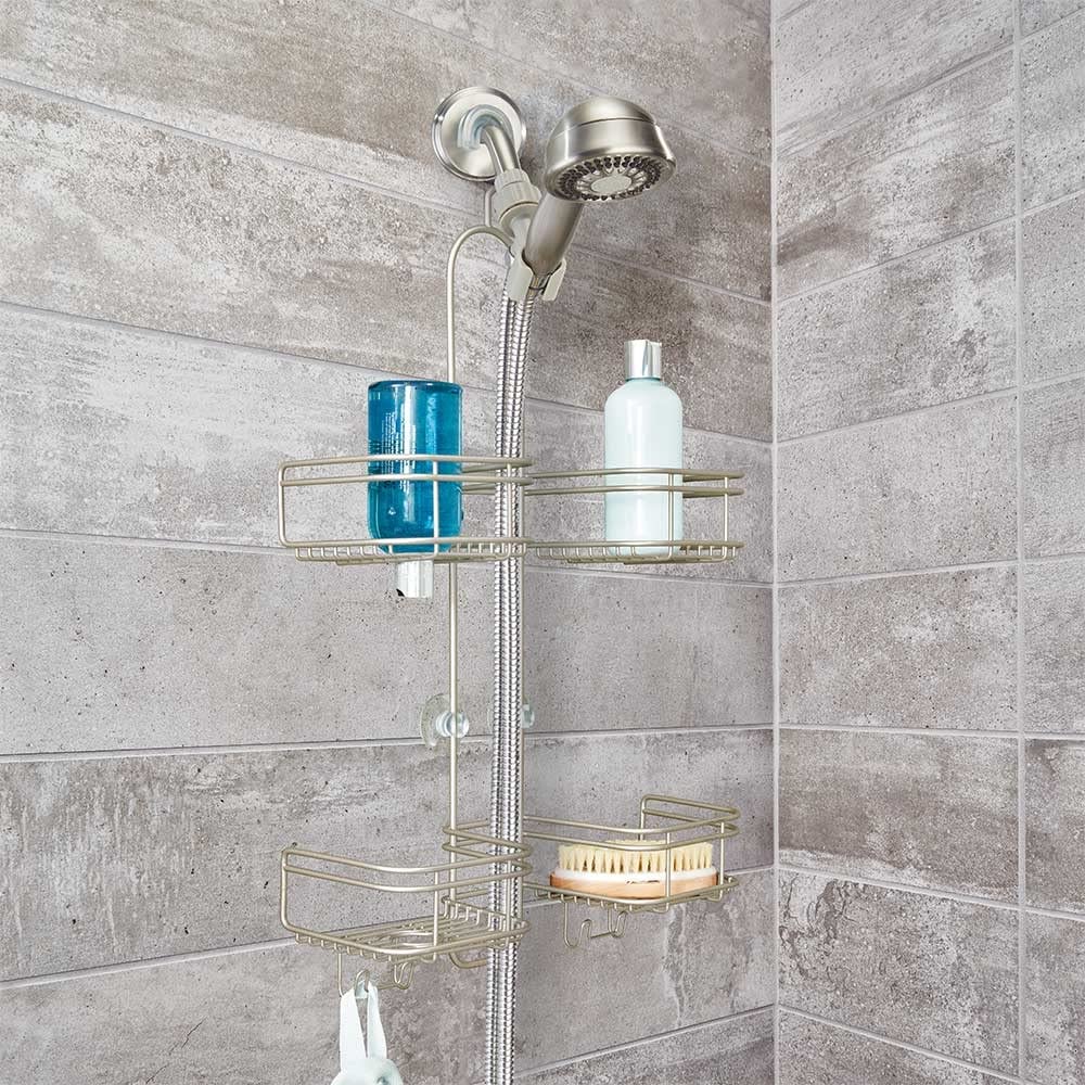 iDesign Estantería sin Taladro, Organizador de Metal con 4 cestas de almacenaje y Dos Ganchos Dobles, Organizador Colgante para champú, Gel y Accesorios de baño, Plateado Mate