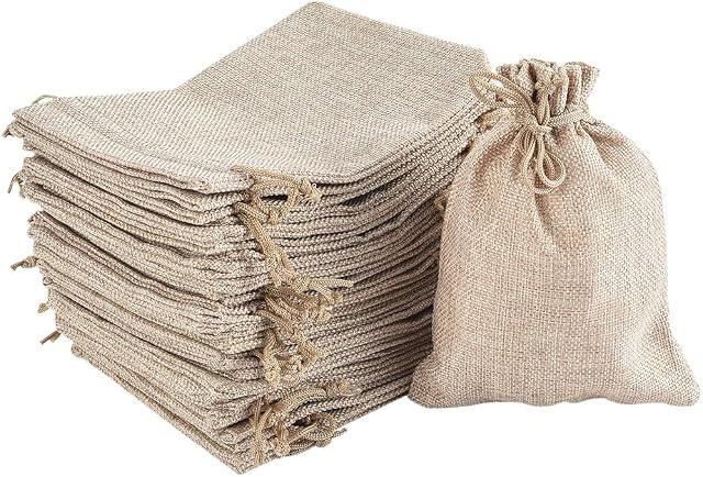 Irich 30 Pack Small Hessian Bags with Drawstring, 13 X 18 CM Biodegradable & Reusable Jute Bag,Halloween Christmas Gift Bags,Fabric Gift Bag Wedding Gift Bags for Wedding Party Jewelry and DIY