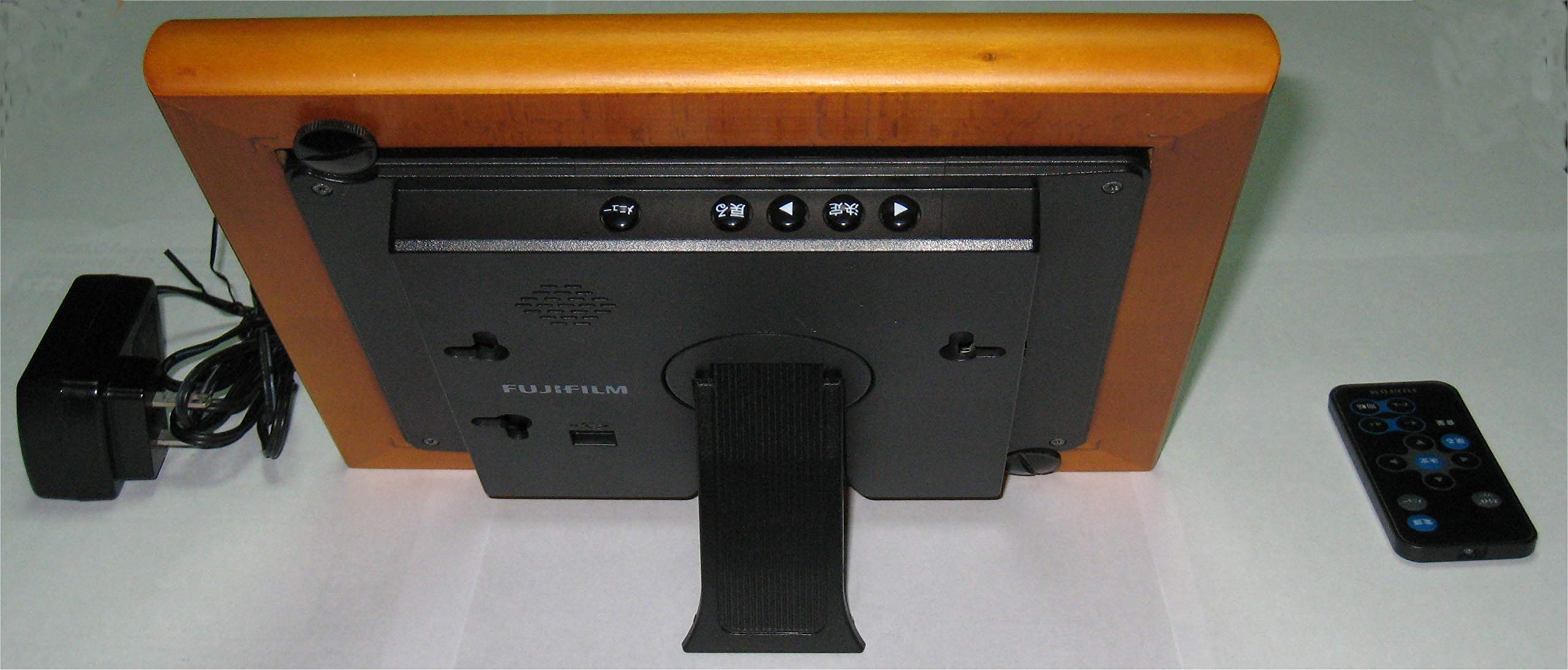 FUJIFILM デジタルフォトフレーム 7インチ Wフレーム 2GB内臓メモリー F DP-H7V i8my1cf Amazon.co.jp: FUJIFILM デジタルフォトフレーム 7インチ W